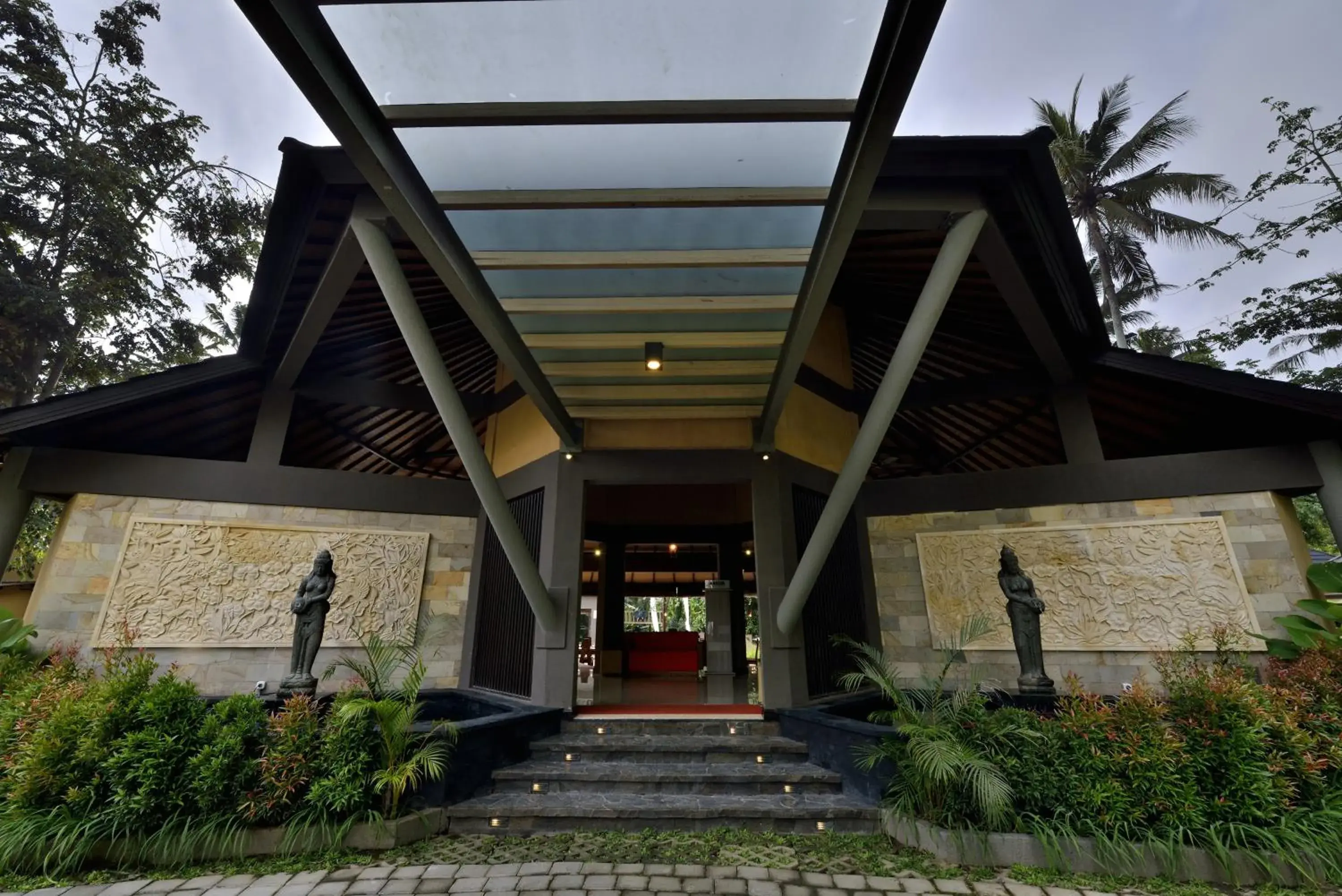 Facade/entrance, Property Building in Gino Feruci Villa Ubud by KAGUM Hotels