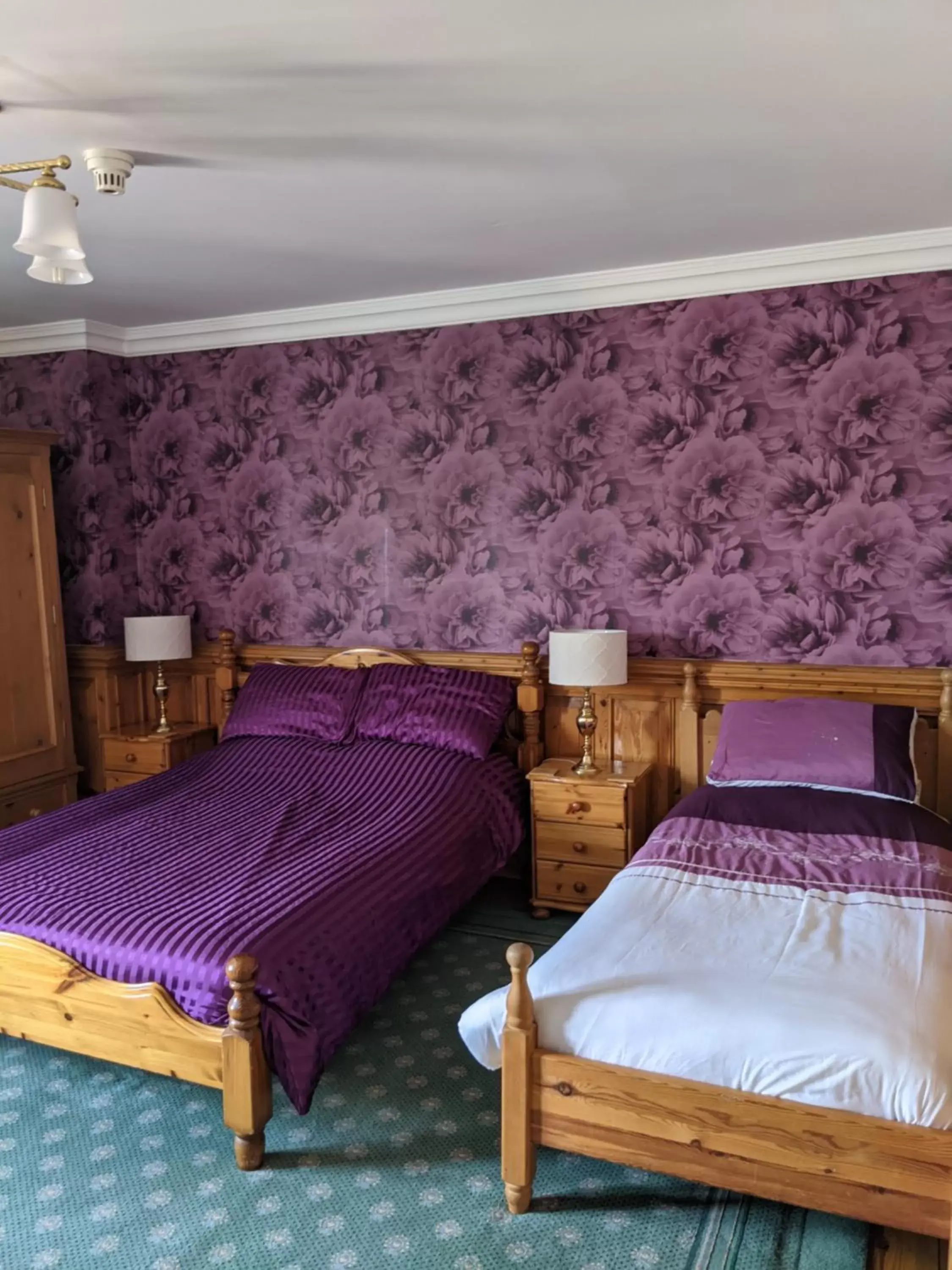 Bed in The Londesborough Arms bar with en-suite rooms