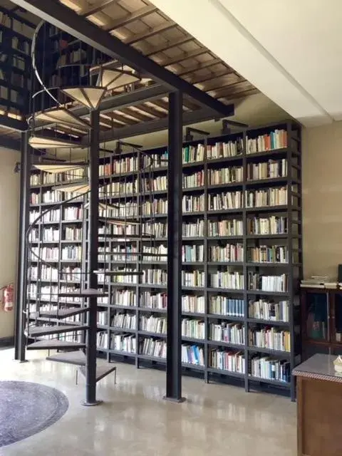 Library in Fellah Hotel