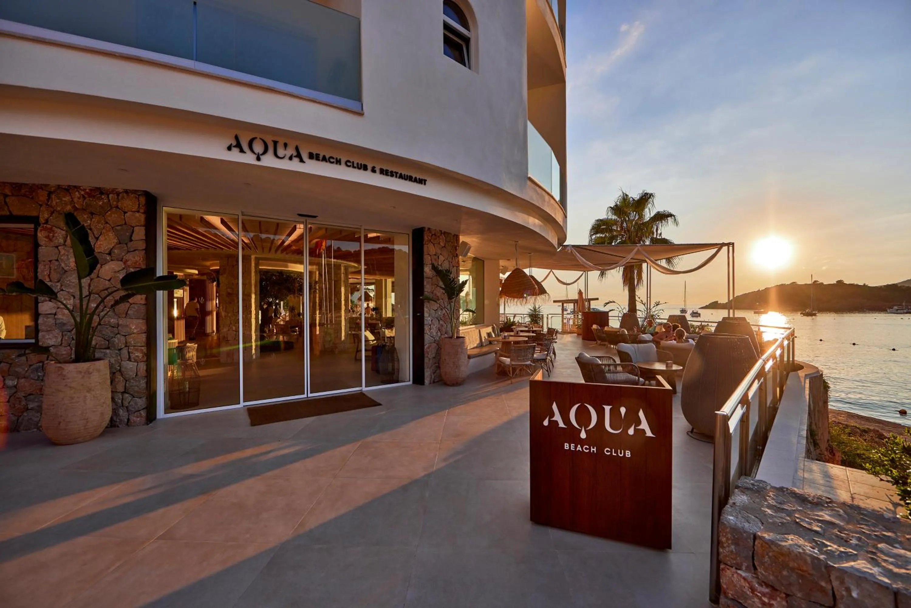 Facade/entrance in Universal Hotel Aquamarin