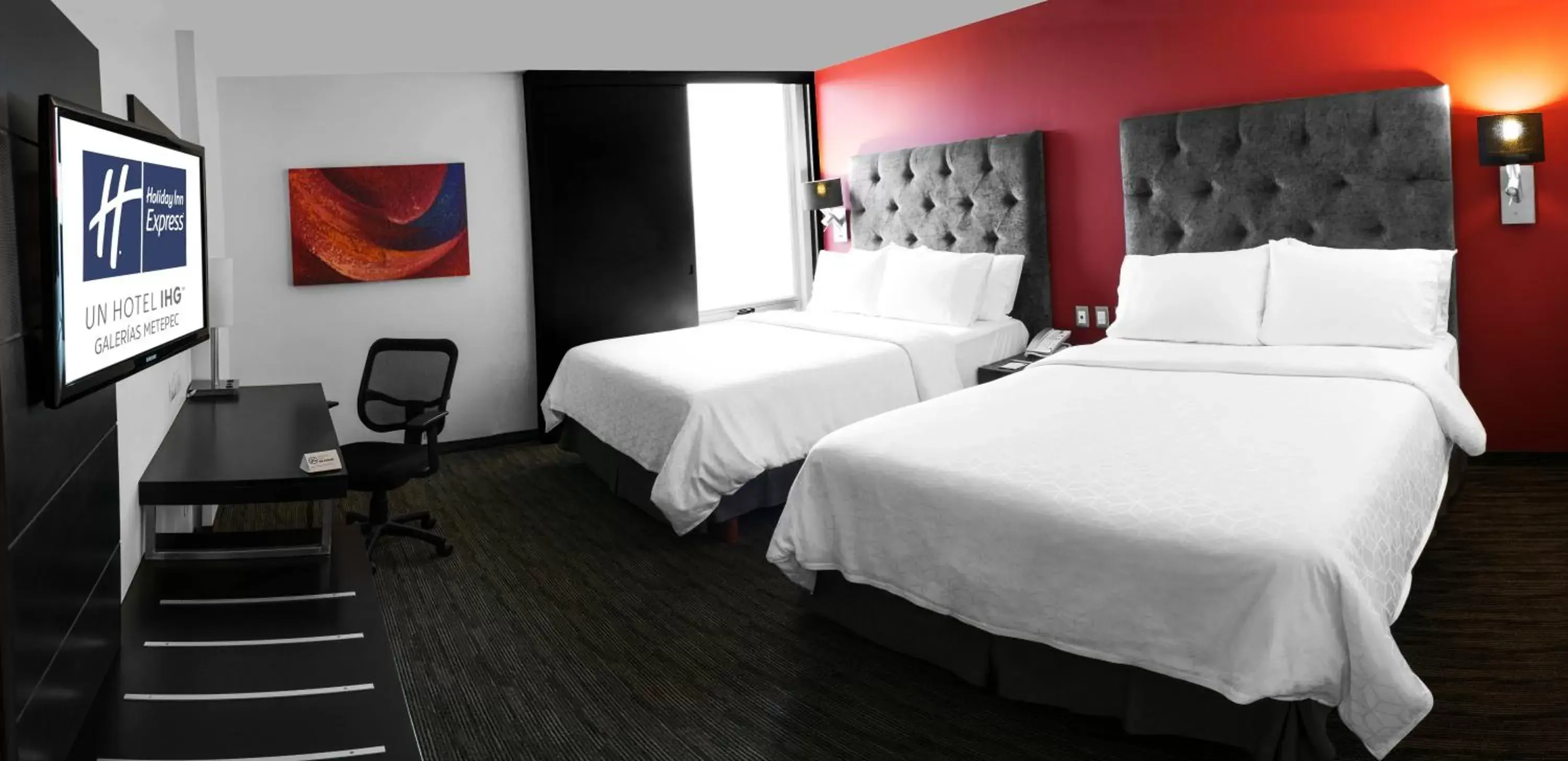 Photo of the whole room, Bed in Holiday Inn Express Toluca Galerias Metepec, an IHG Hotel