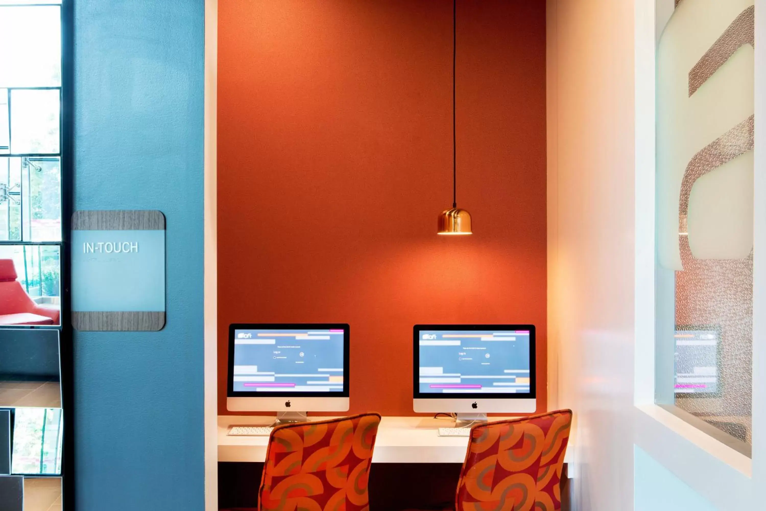 Business facilities in Aloft New York LaGuardia Airport