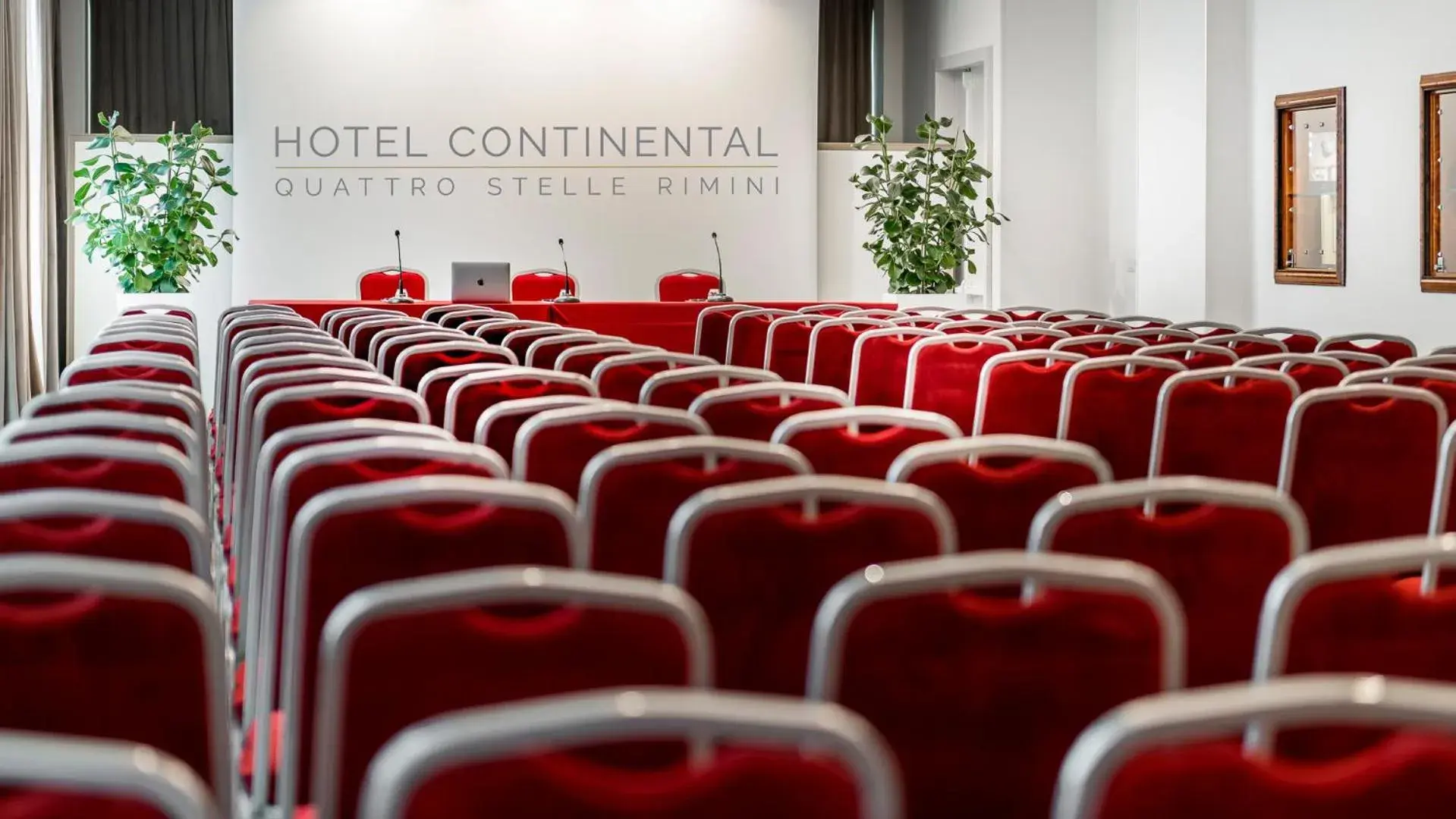 Meeting/conference room in Hotel Continental