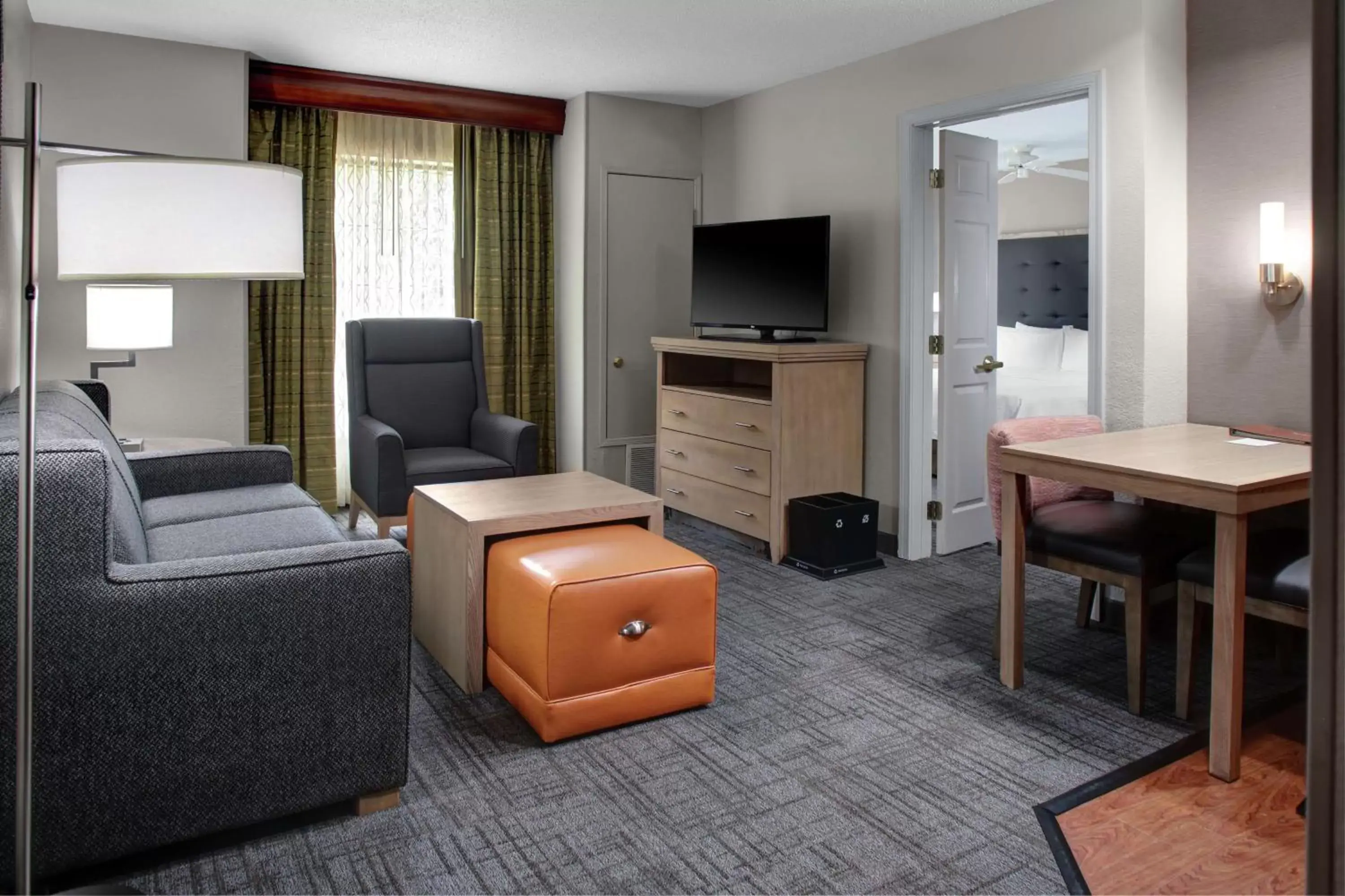 Bedroom, Seating Area in Homewood Suites by Hilton Richmond - West End / Innsbrook