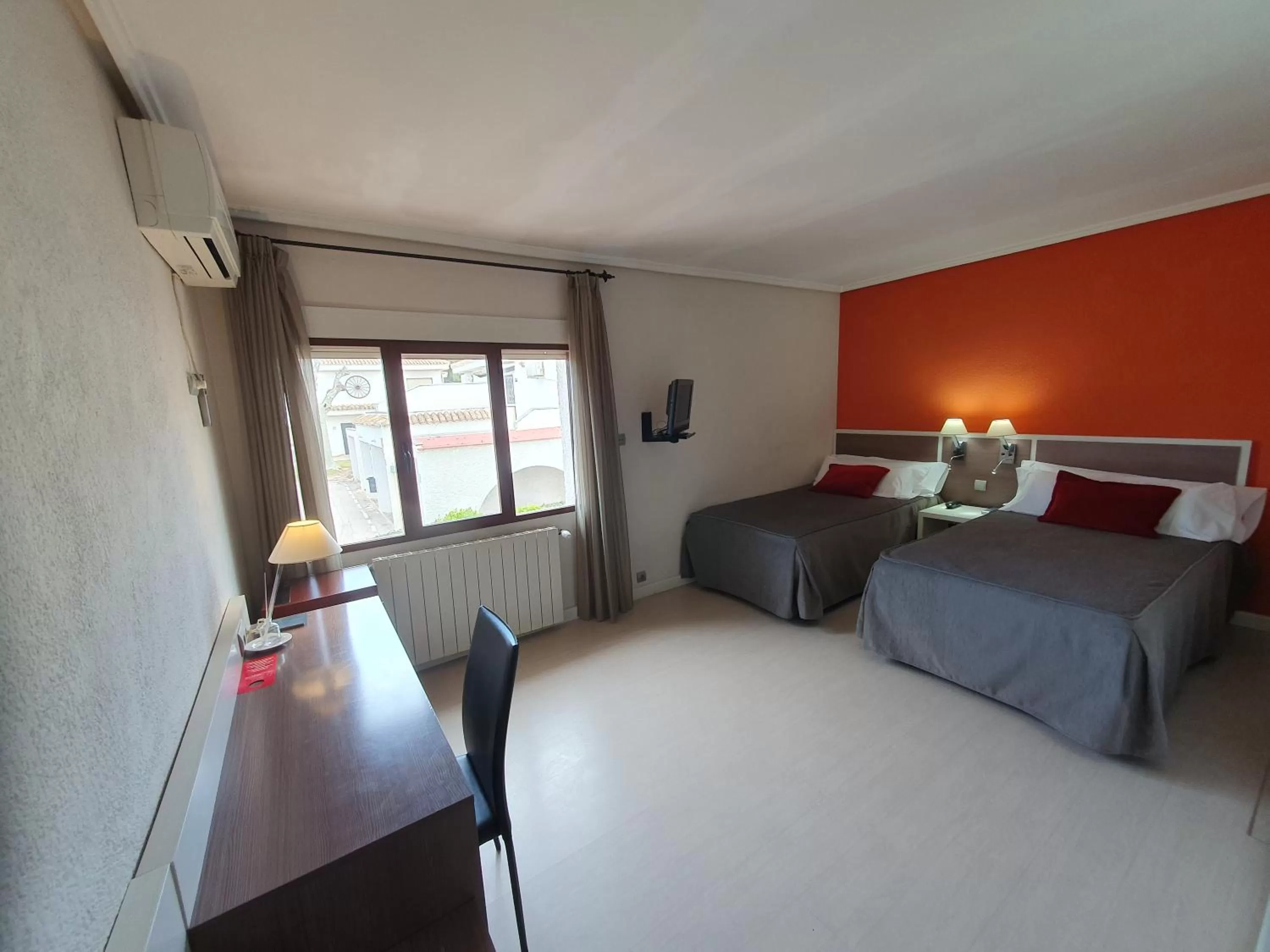 Decorative detail, Bed in Hotel La Carreta