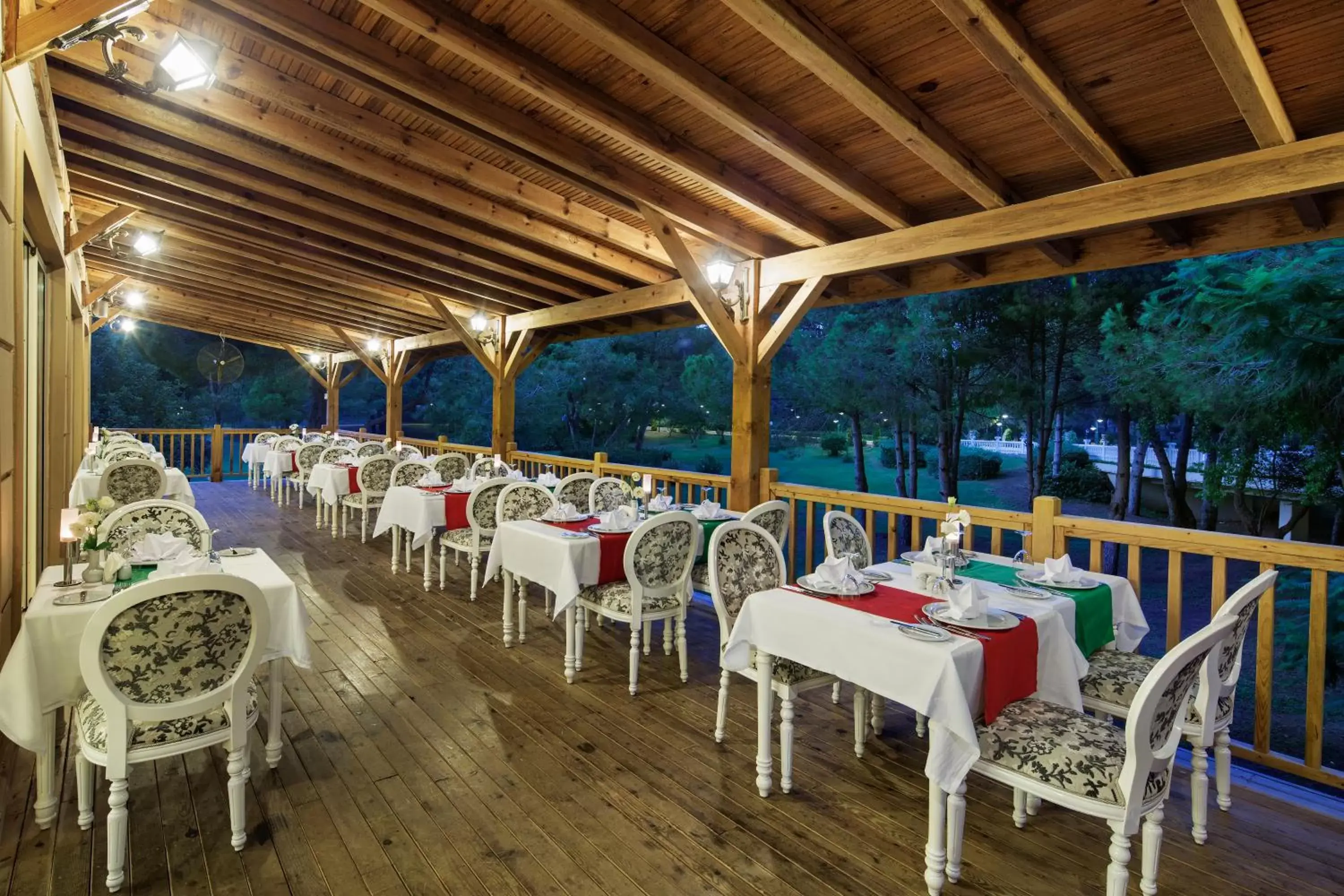 Restaurant/places to eat in Crystal Tat Beach Golf Resort & Spa - Ultimate All Inclusive Restaurant/places to eat in Crystal Tat Beach Golf Resort & Spa - Ultimate All Inclusive