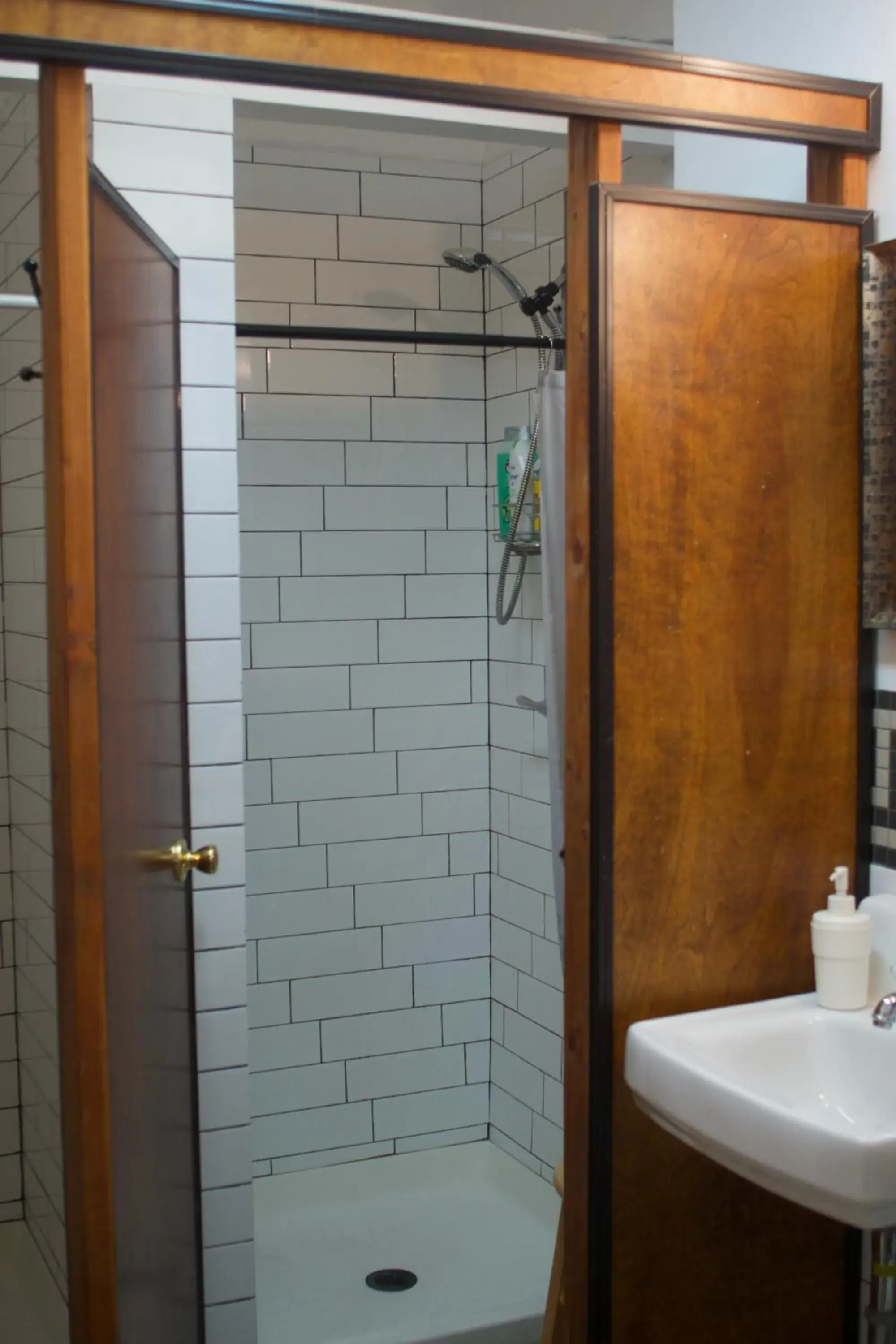 Area and facilities, Bathroom in Interfaith Retreats