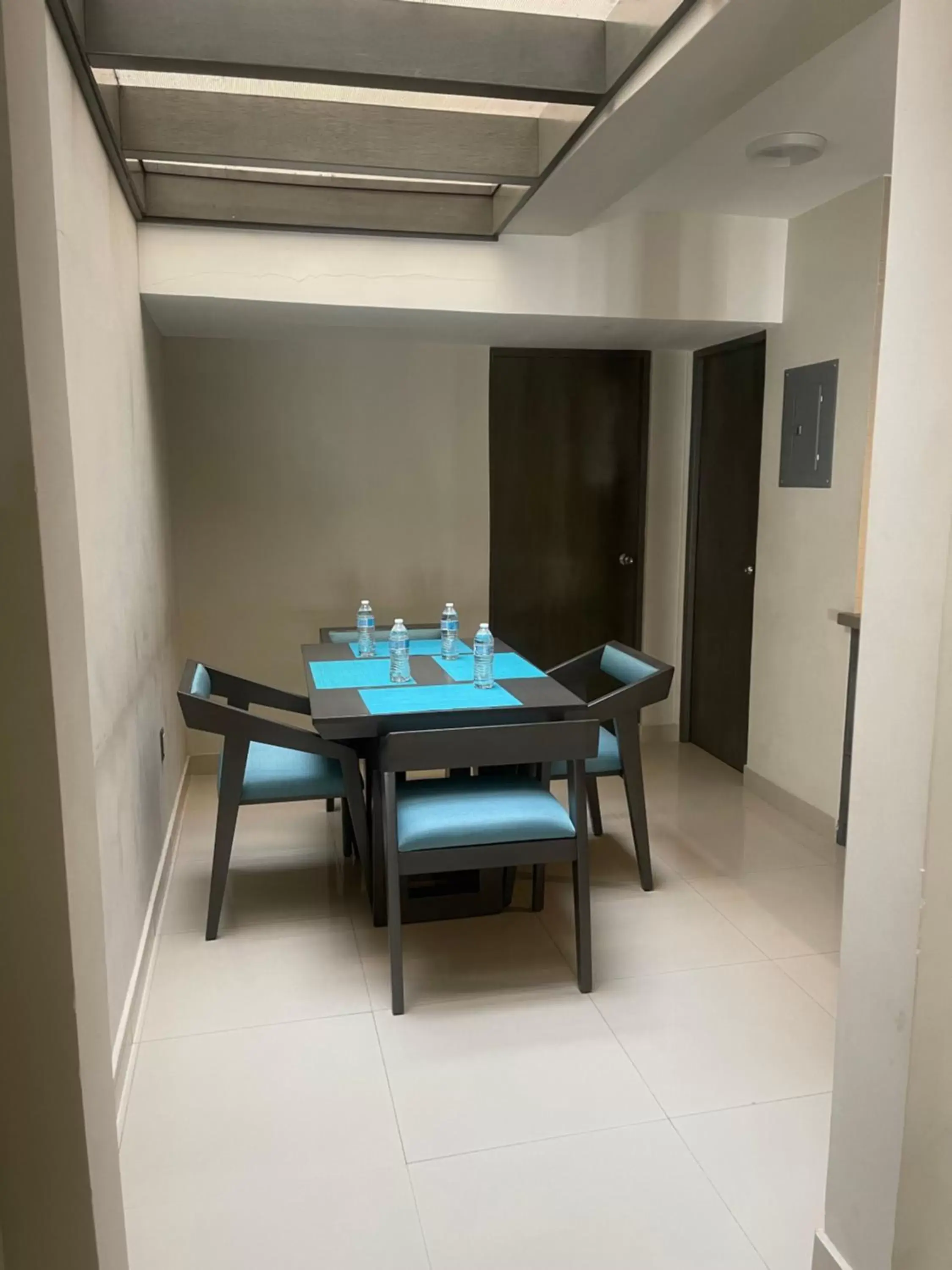 Dining area in Suites San Luis