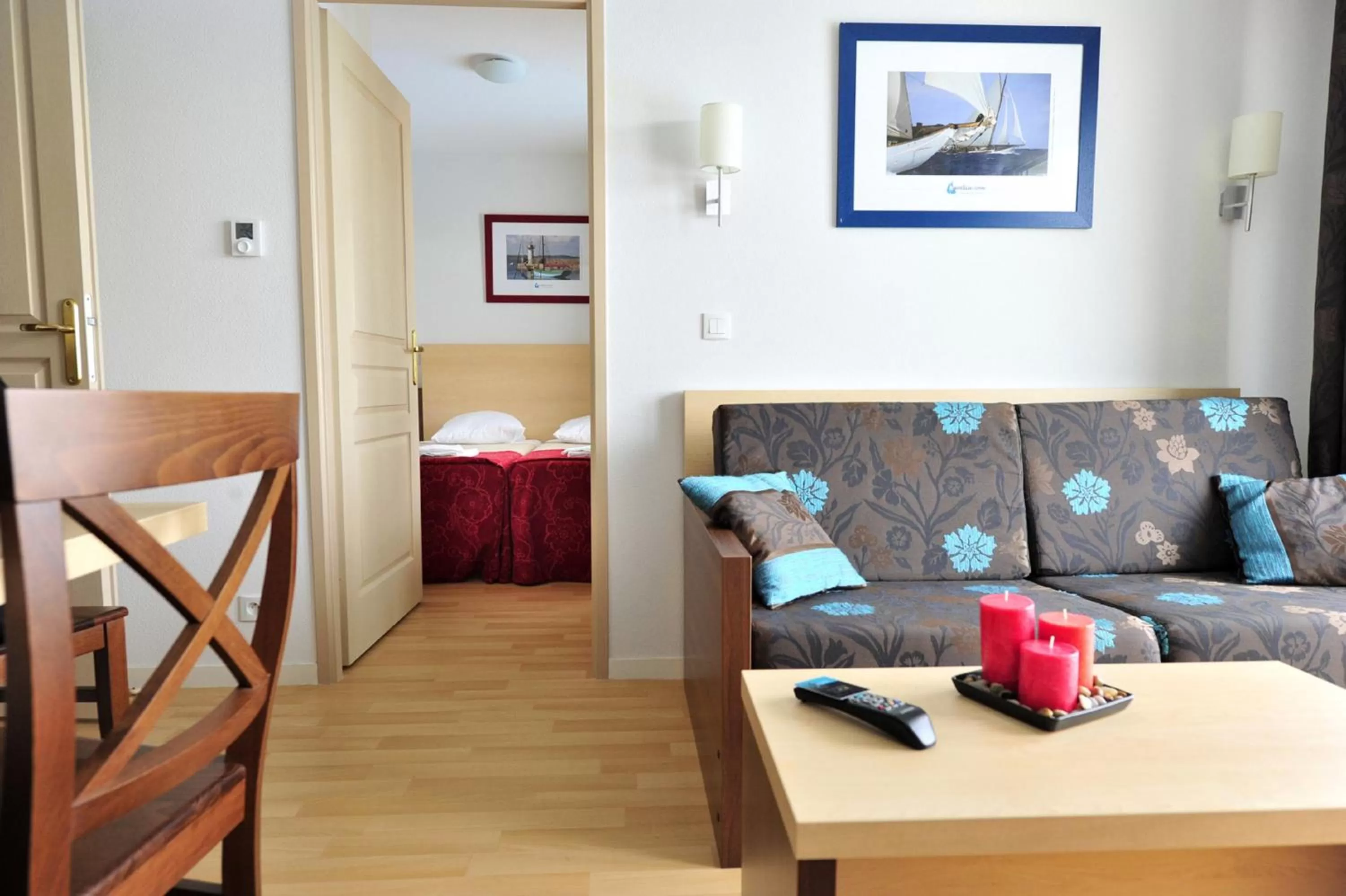 TV and multimedia, Seating Area in Résidence Goélia La Grande Plage