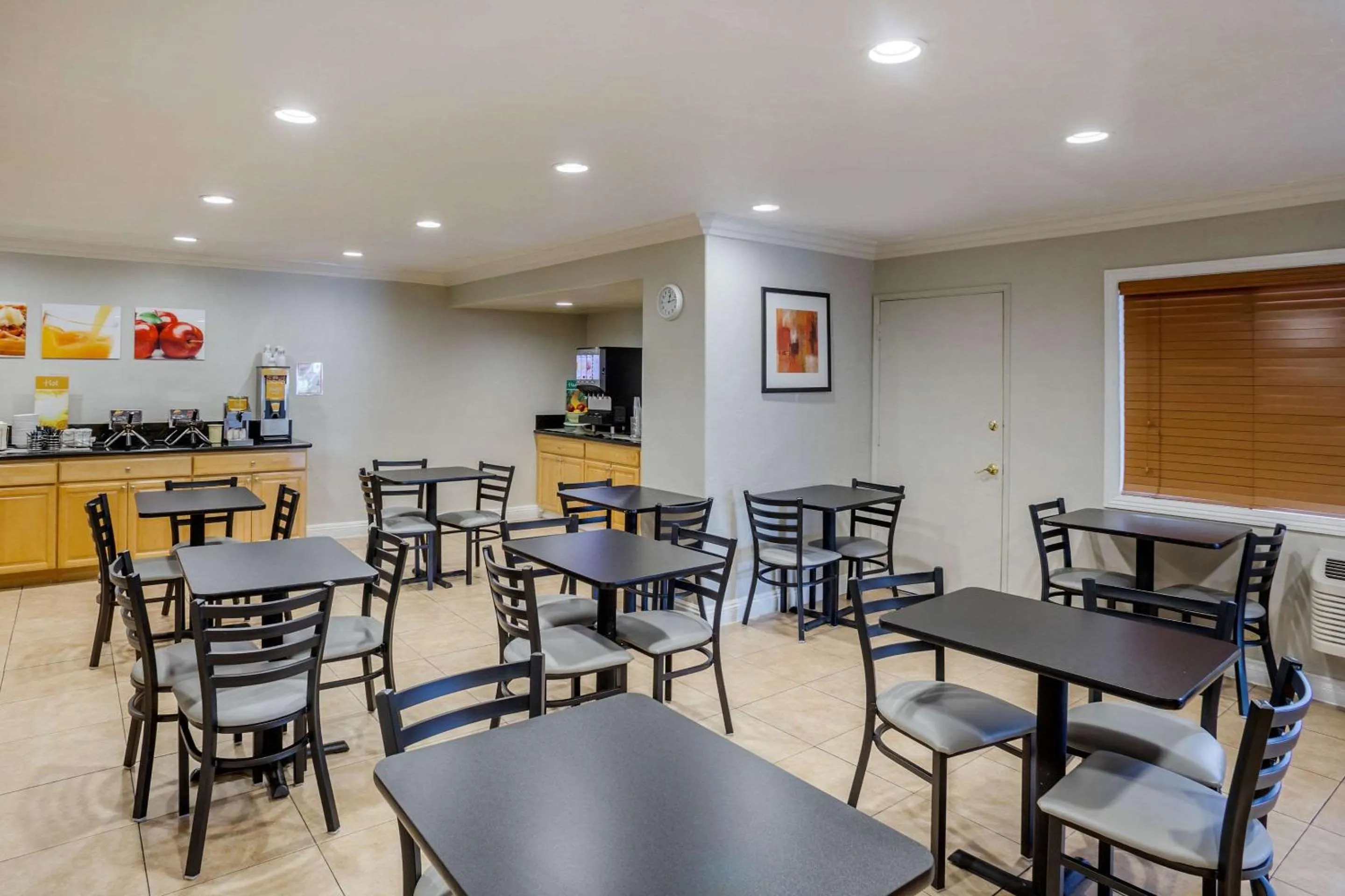Restaurant/places to eat in Quality Inn & Suites El Cajon San Diego East