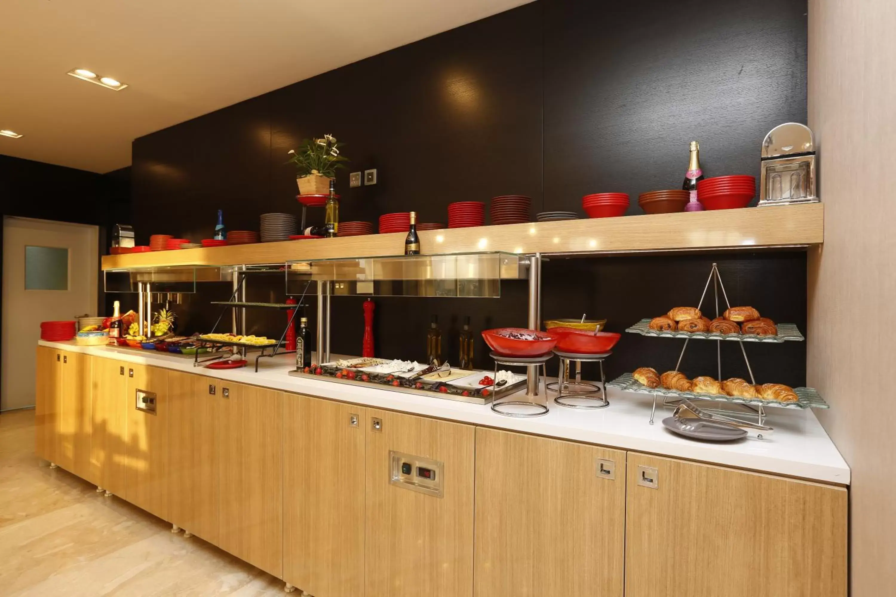 Breakfast in IntercityHotel Riyadh Malaz Breakfast in IntercityHotel Riyadh Malaz