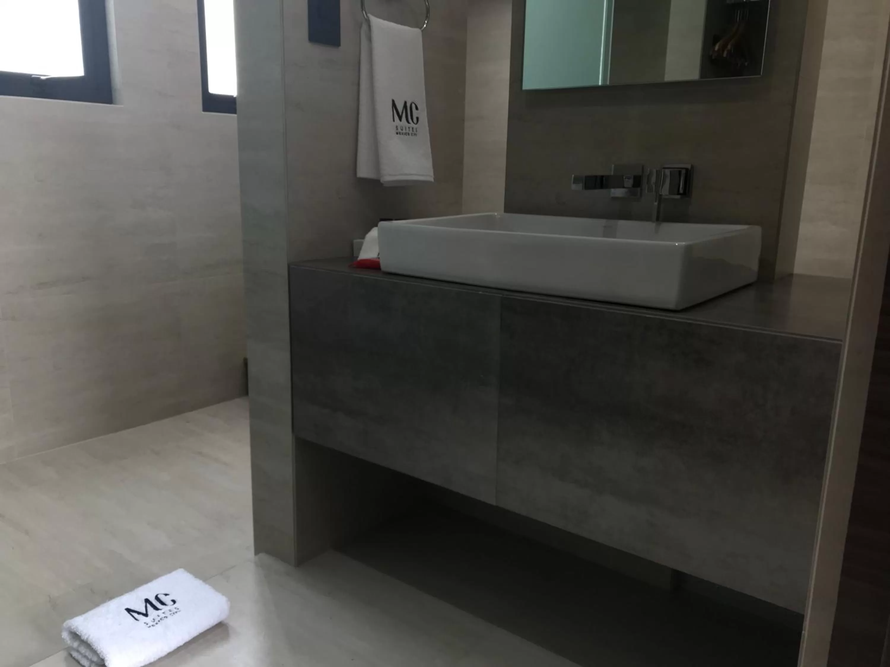 Bathroom in MC Suites Mexico City