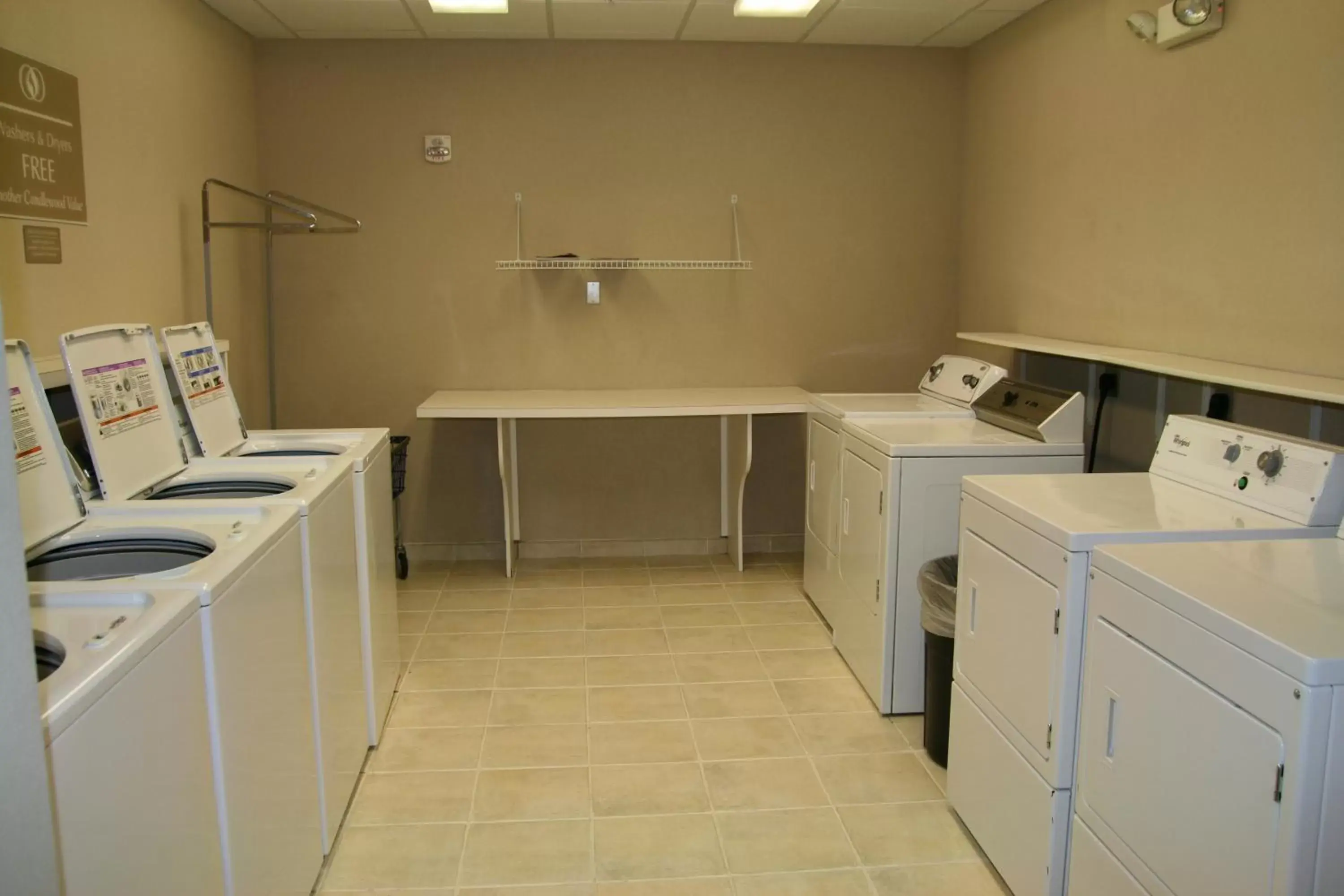 Other, Kitchen/Kitchenette in Candlewood Suites Bordentown-Trenton, an IHG Hotel