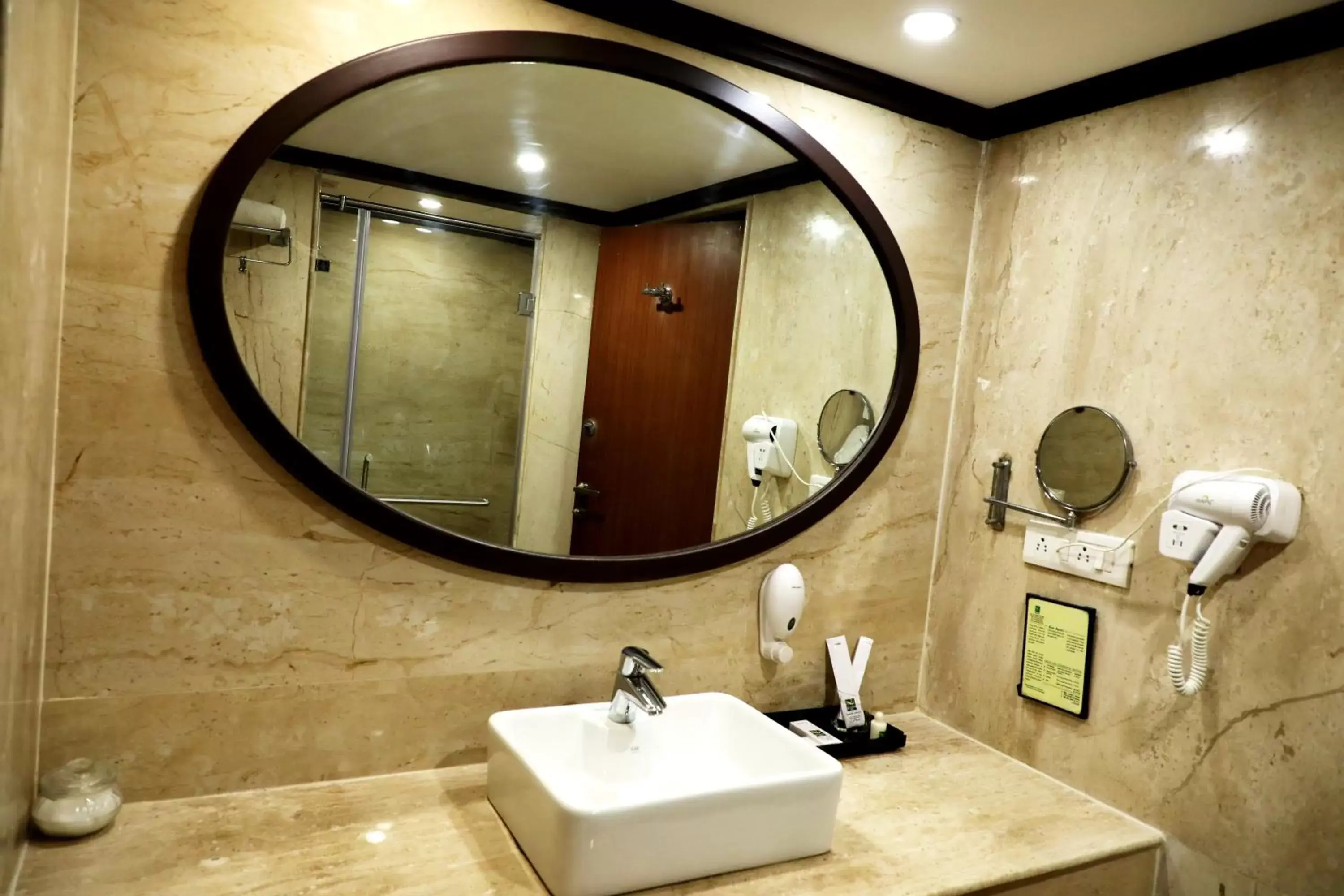 Shower, Bathroom in Quality Inn Sabari