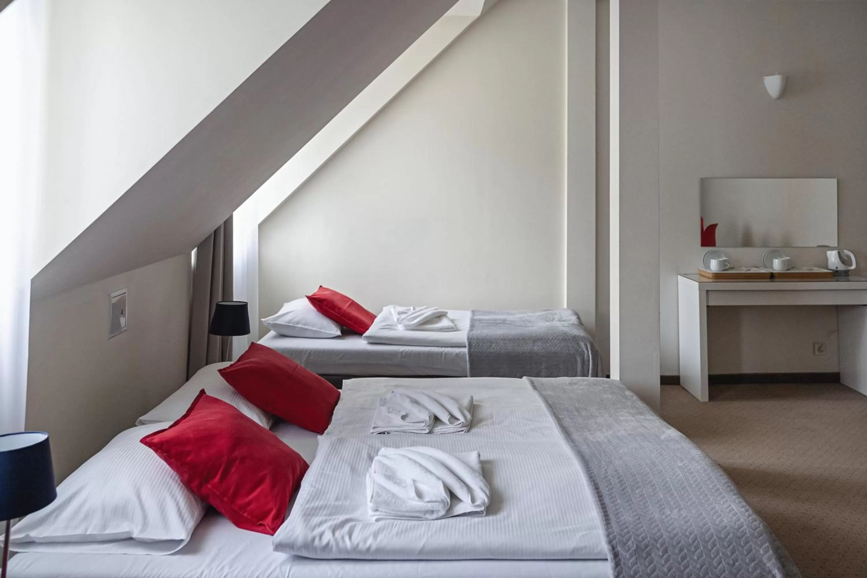 Photo of the whole room, Bed in Gronie Ski & Bike