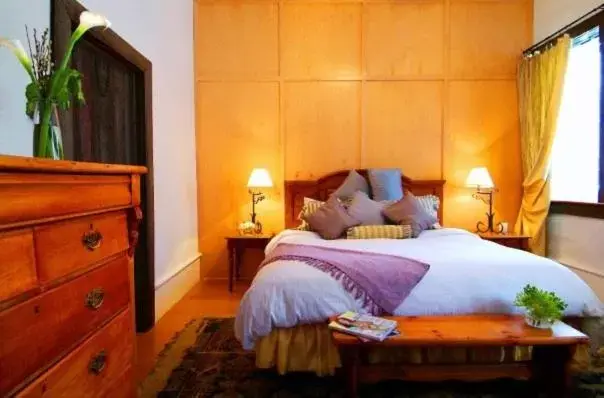 Bed in Benmiller Inn & Spa