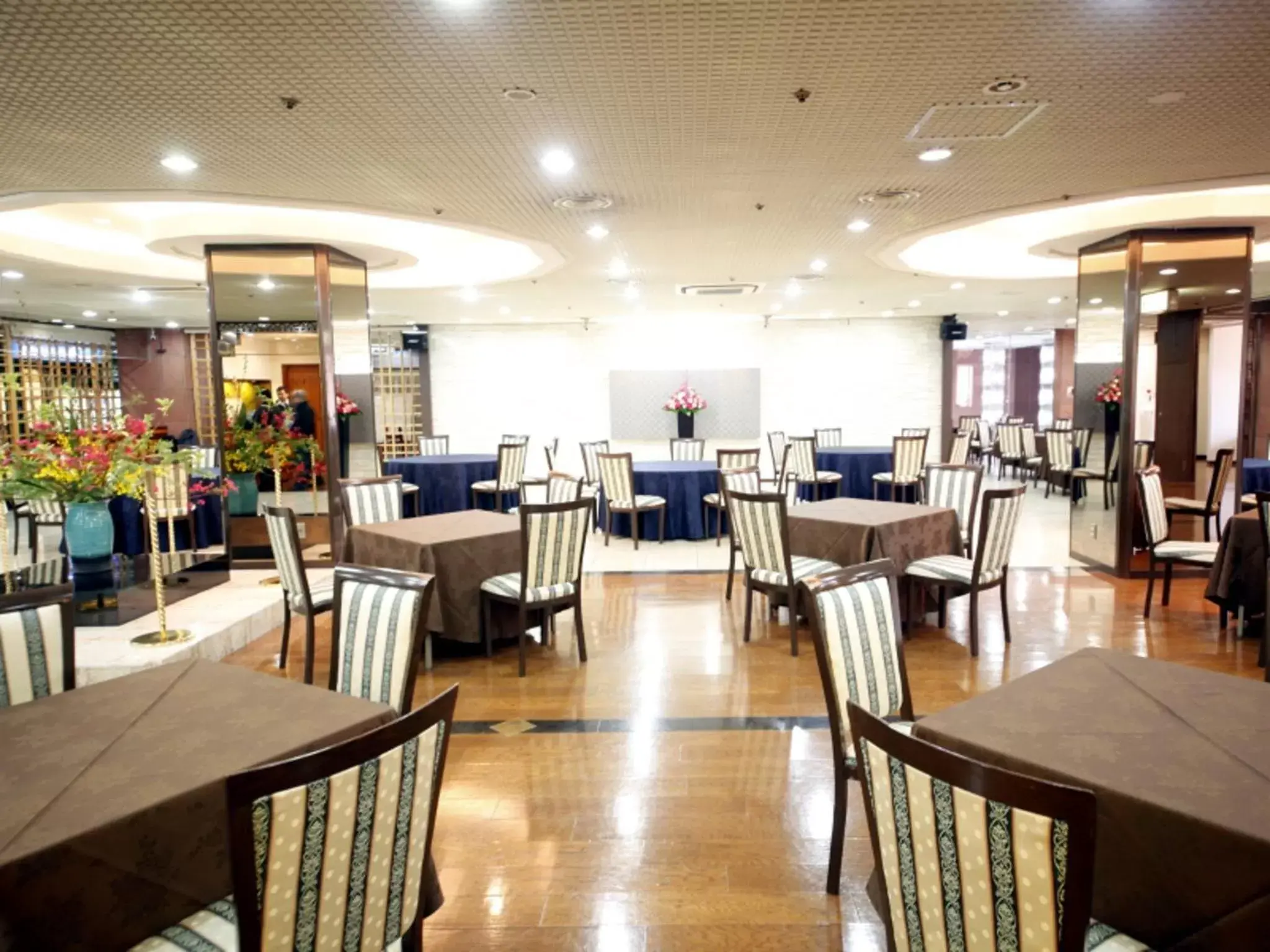 Lounge or bar, Restaurant/Places to Eat in Central Hotel Yokosuka