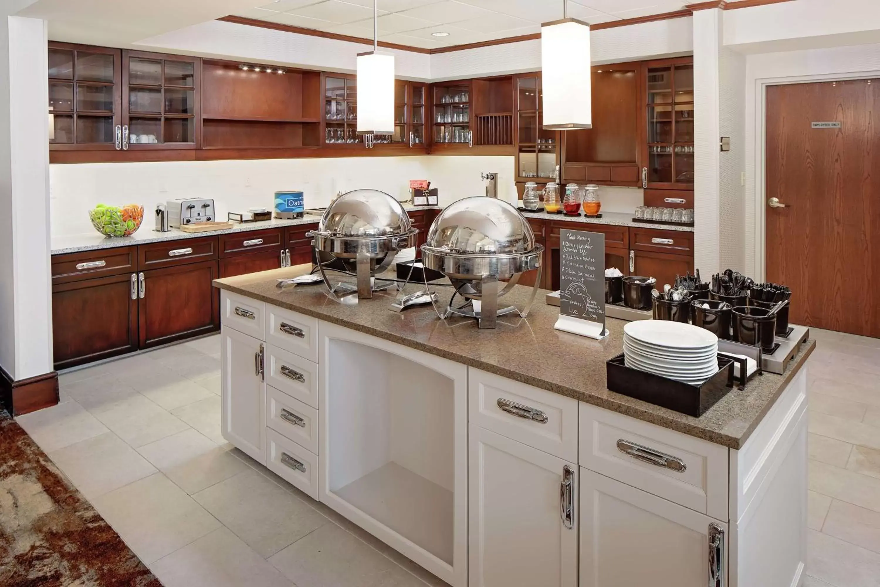 Breakfast, Kitchen/Kitchenette in Homewood Suites by Hilton Hartford-Farmington