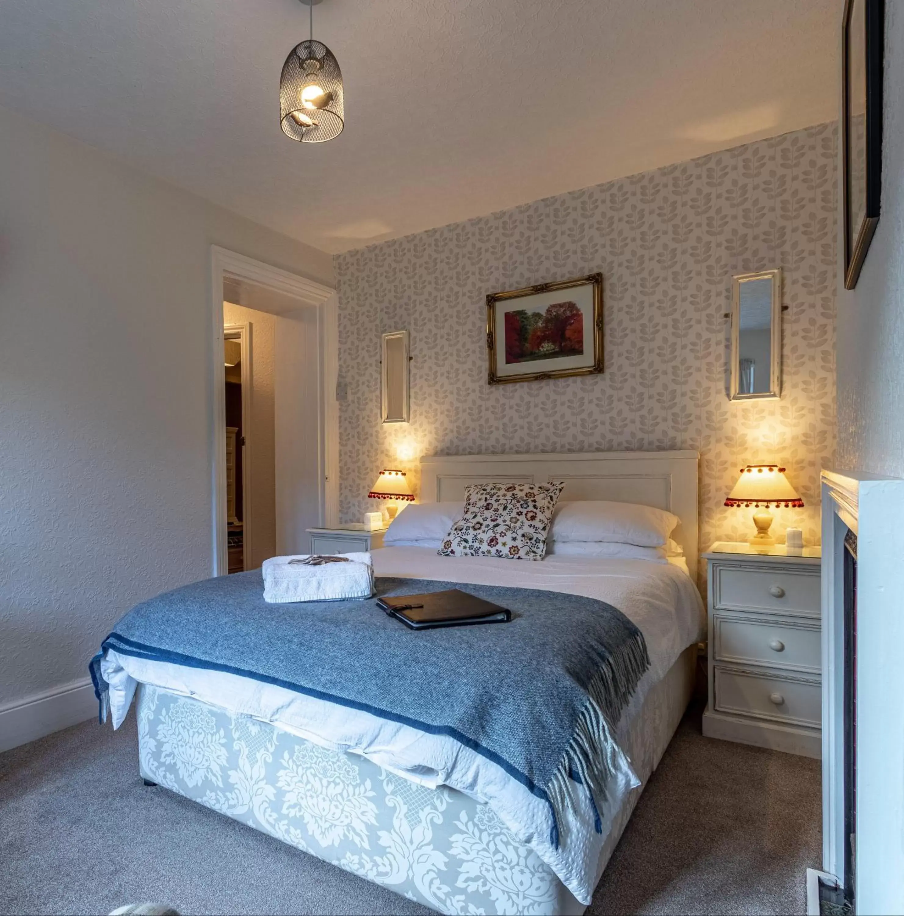 Double Room in Glyntwrog House Double Room in Glyntwrog House