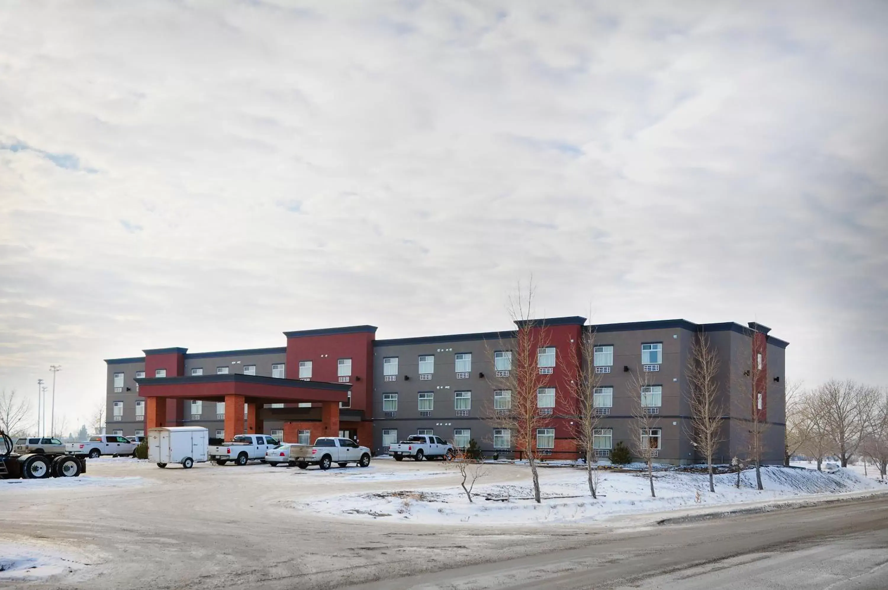 Property building, Winter in Kindersley Inn