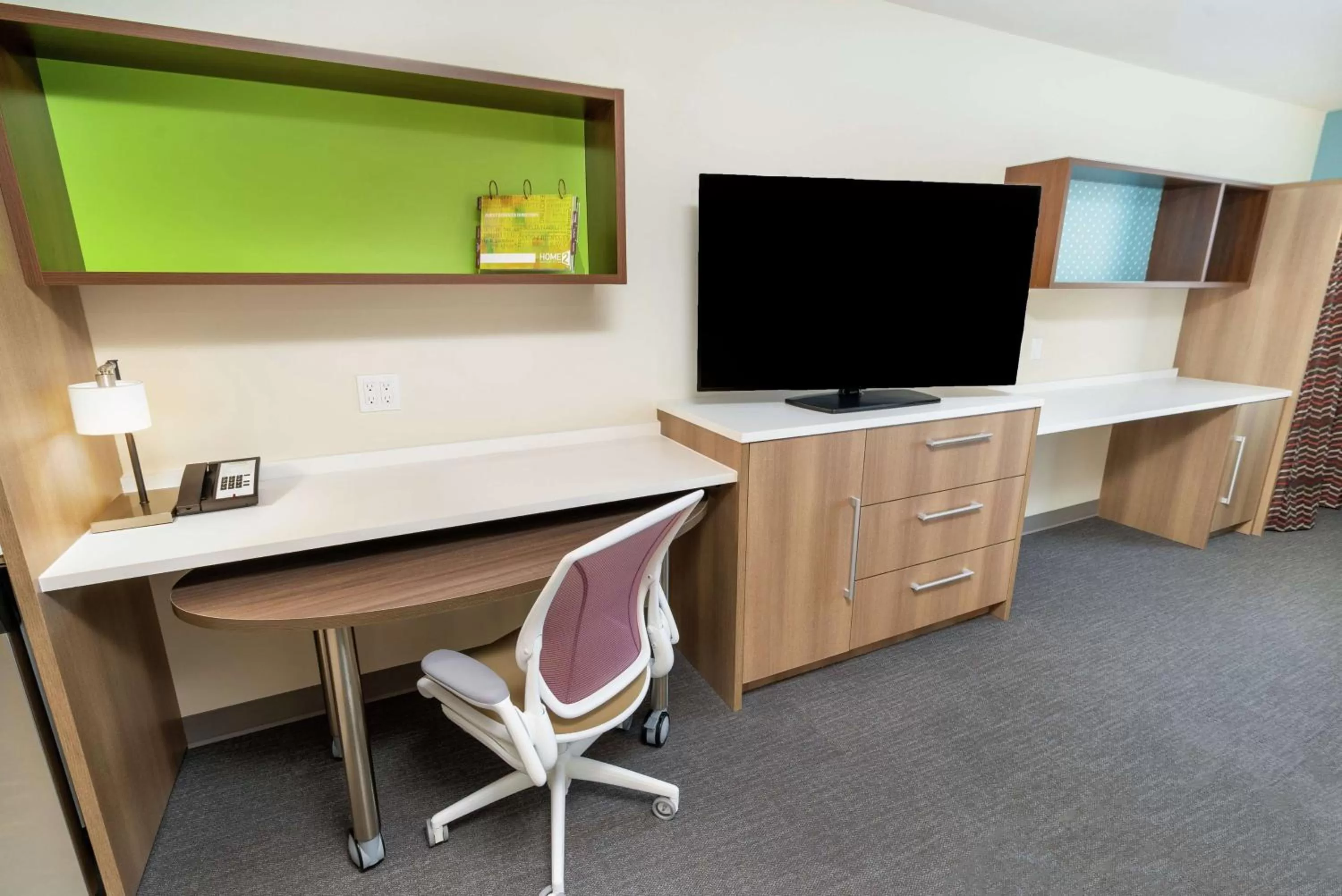 Bedroom in Home2 Suites By Hilton Roseville Sacramento