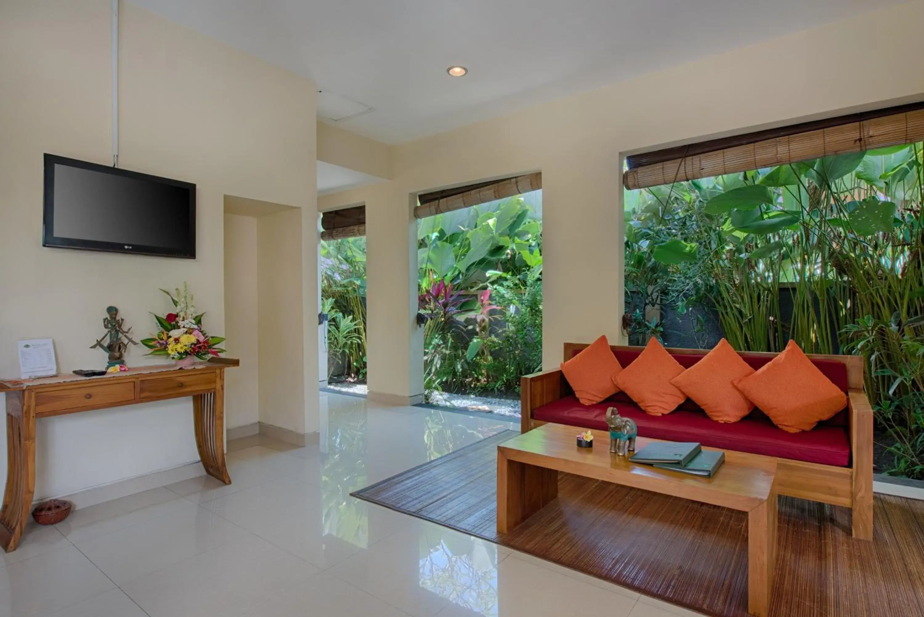 Seating area, BBQ Facilities in Kadiga Villas Ubud