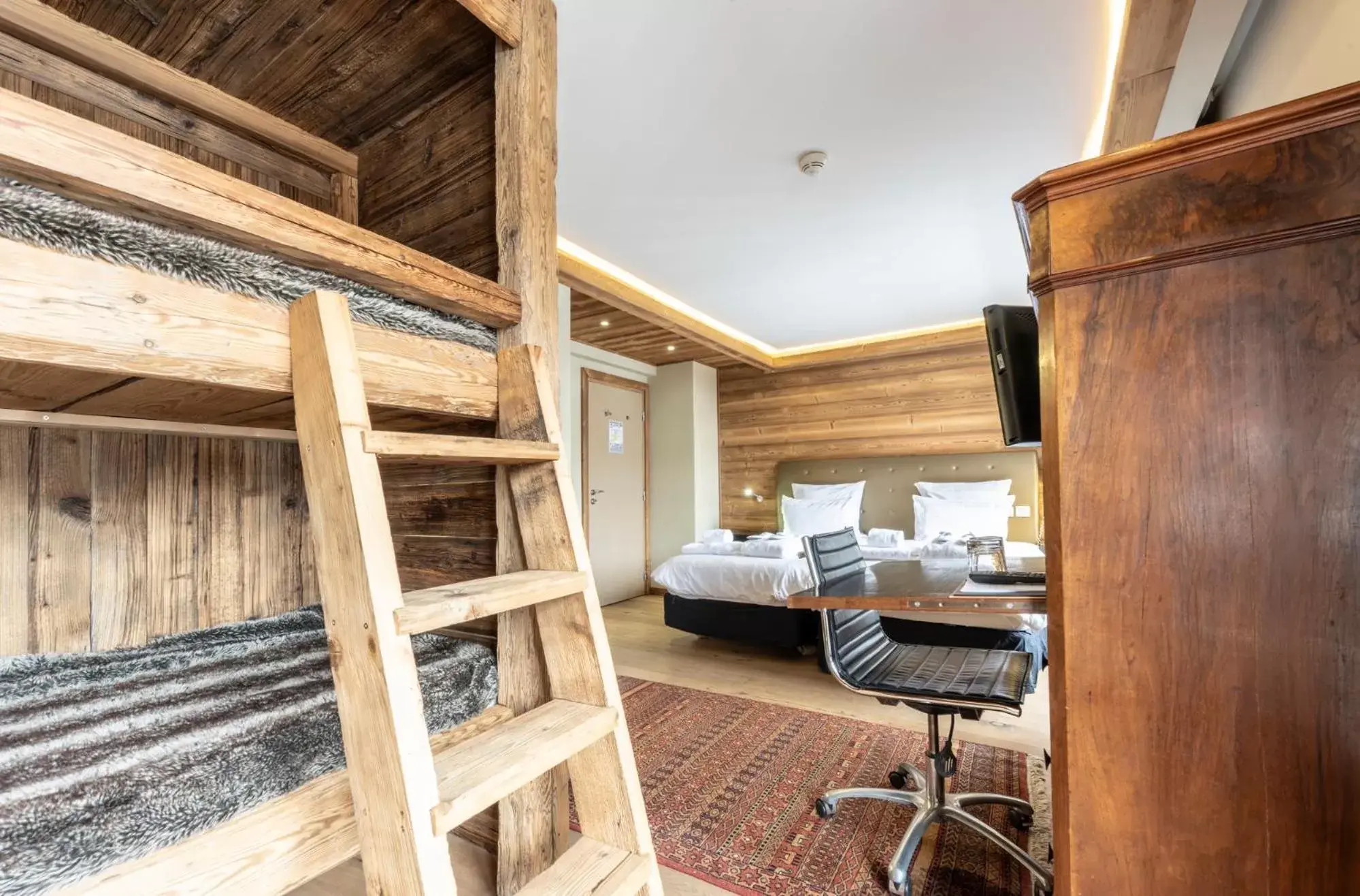 Bedroom in Chamois d'Or Hotel