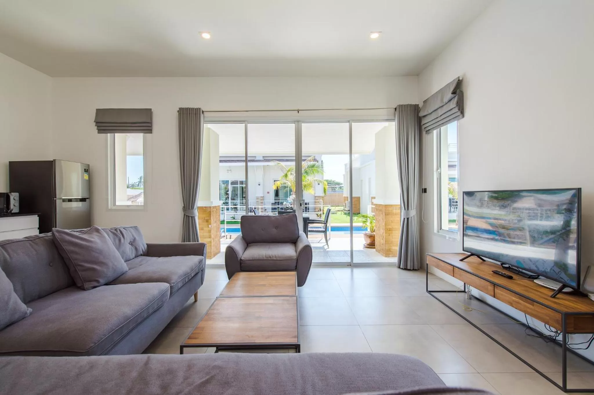 TV and multimedia in Oriental Beach Pearl Resort