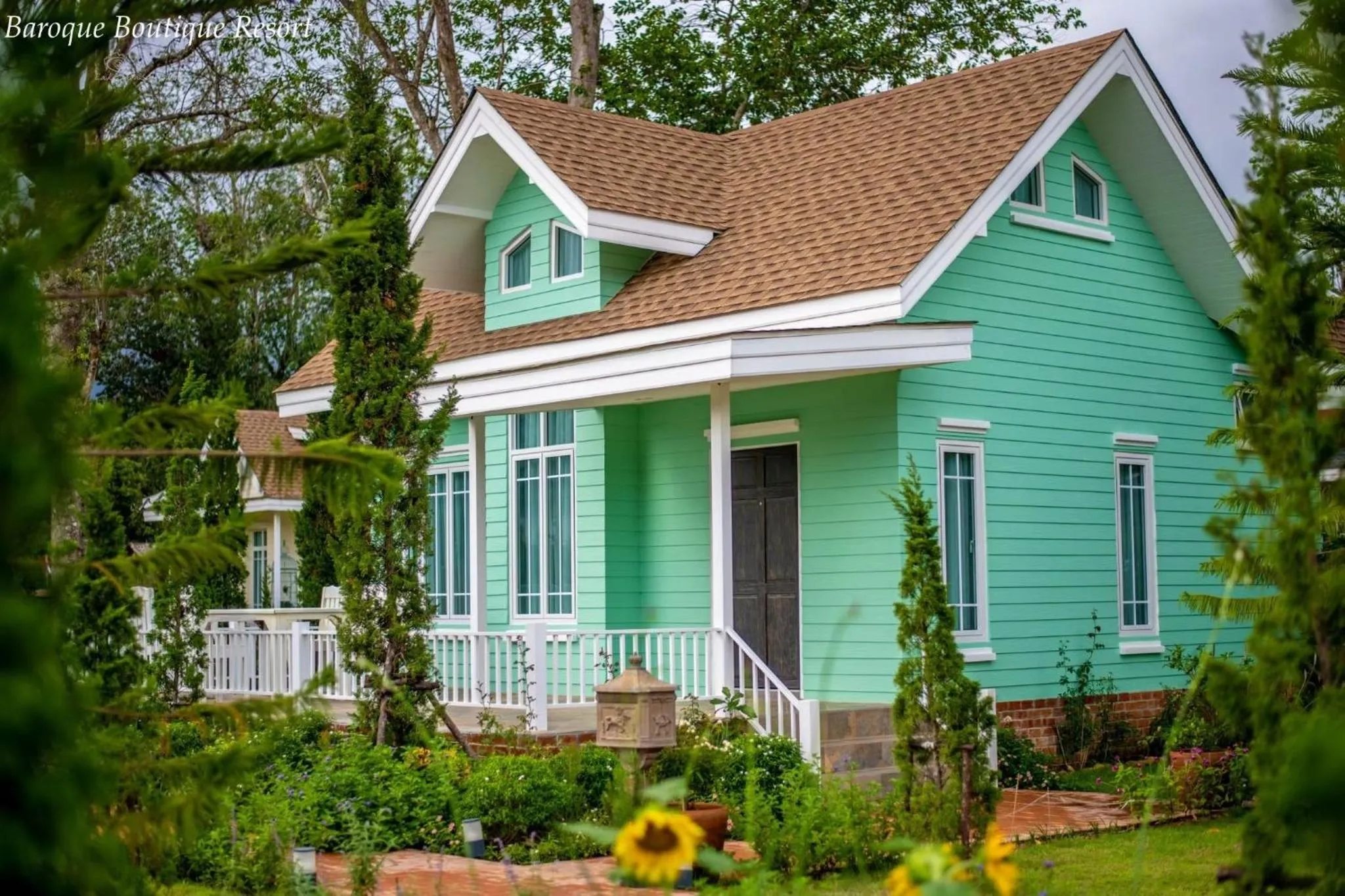 Property building in Baroque Boutique Resort