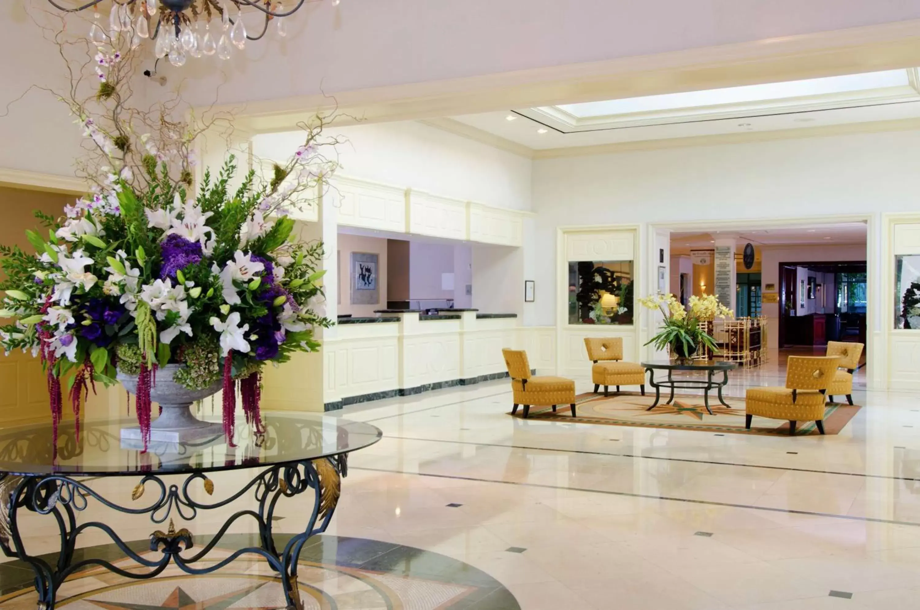 Lobby or reception, Lobby/Reception in DoubleTree by Hilton Torrance - South Bay