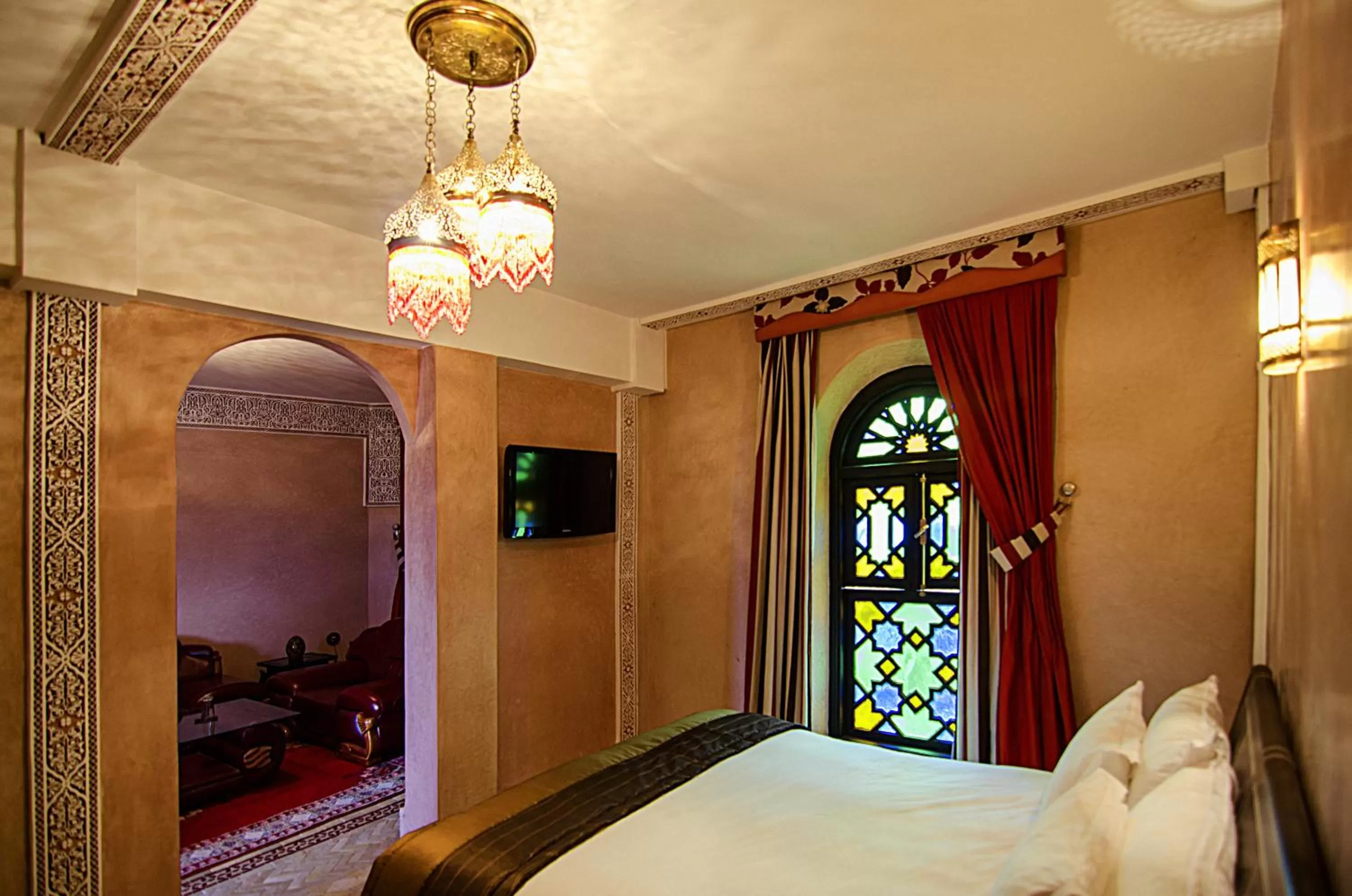 Bed in Palais Ommeyad Suites & Spa