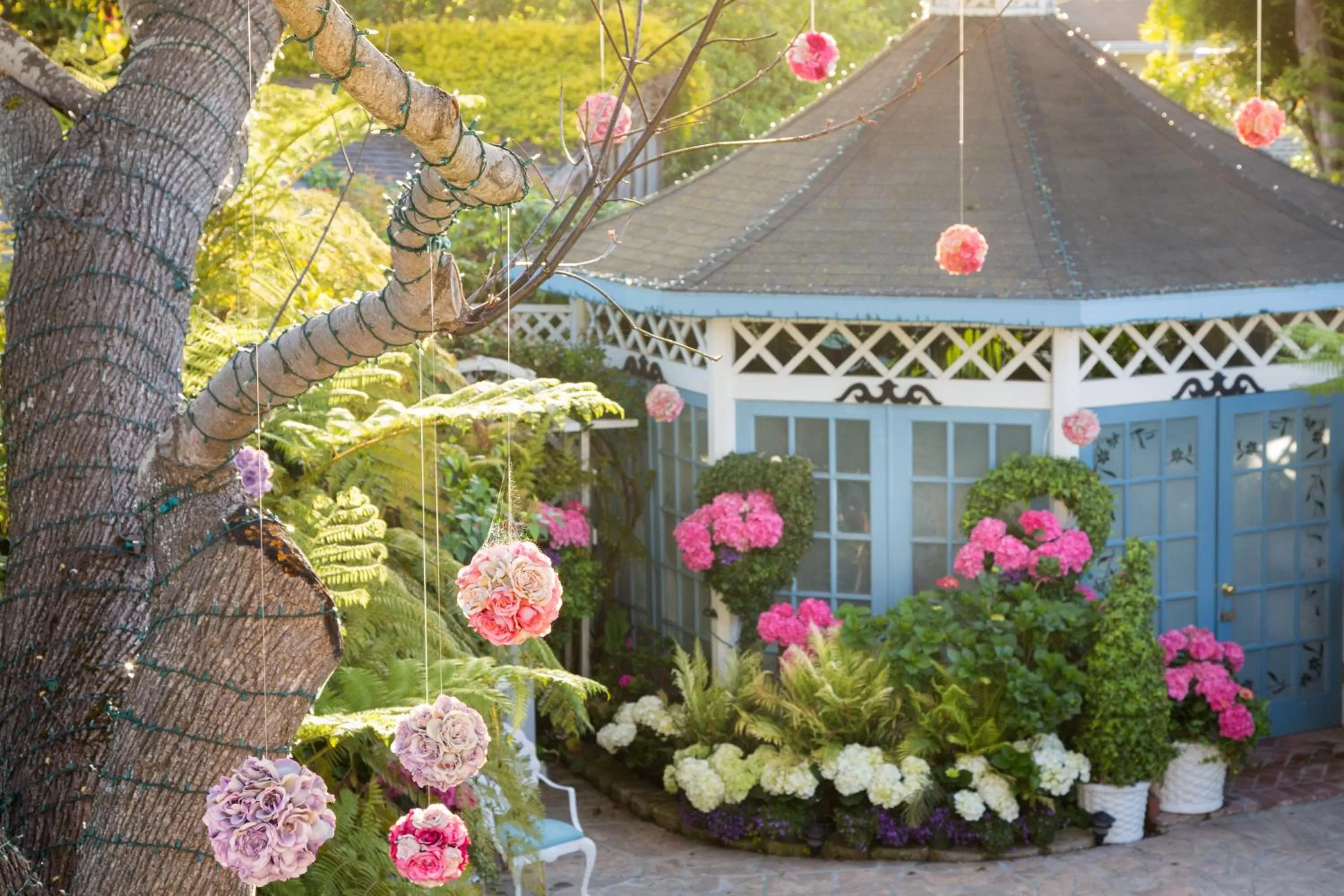 Garden in Mill Rose Inn