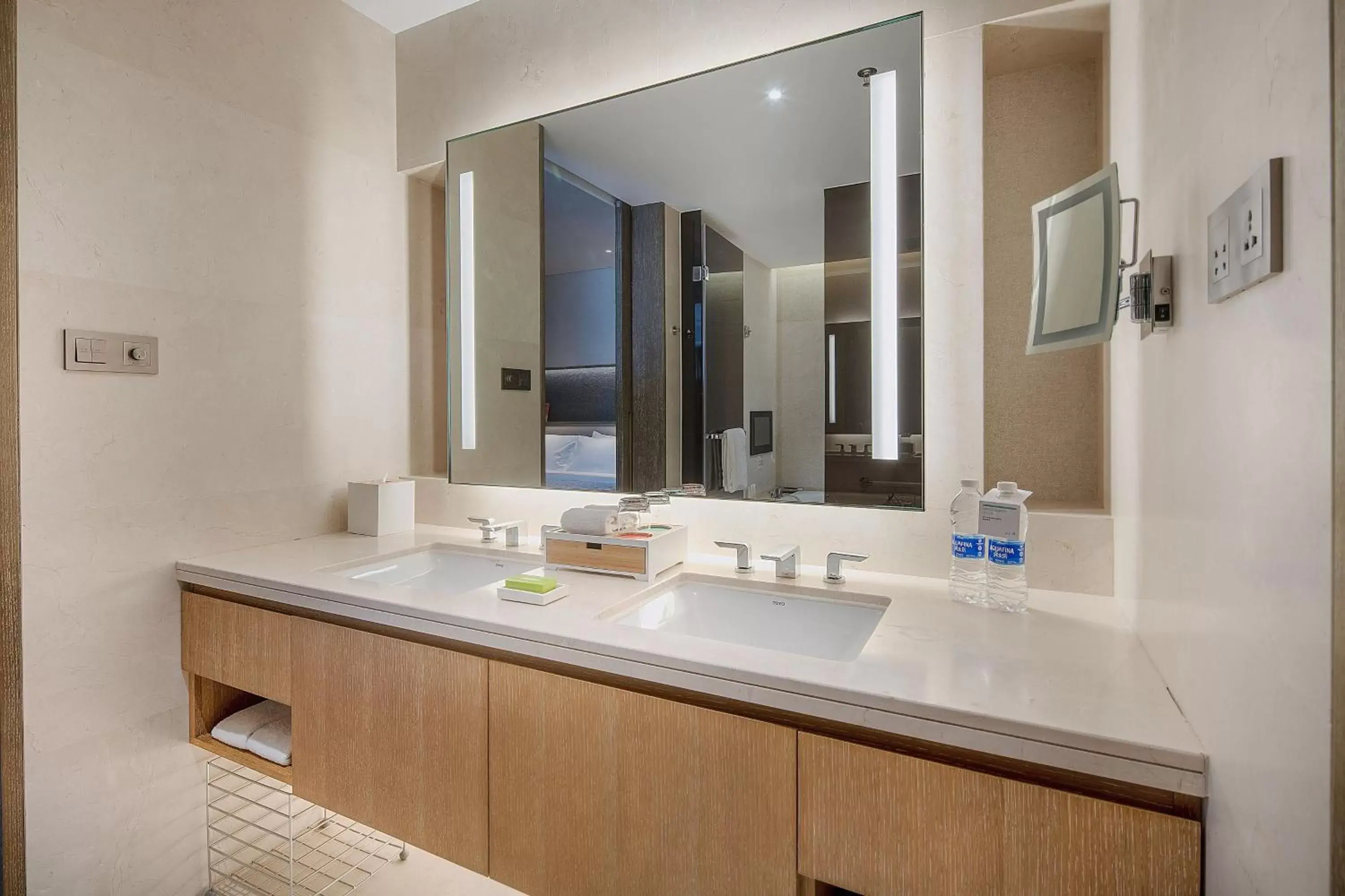 Bathroom in Le Meridien Shenyang Heping