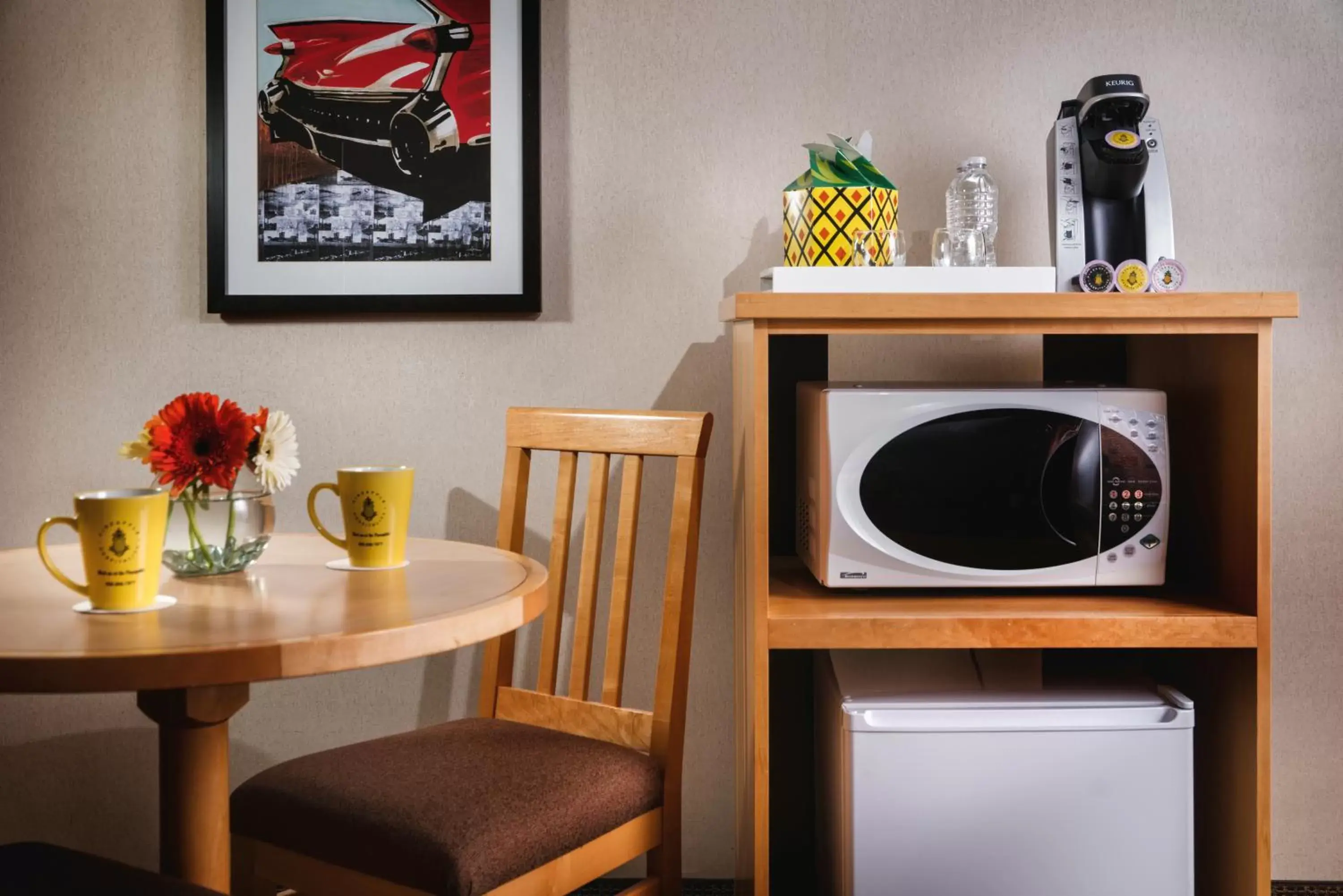 Coffee/tea facilities in Staypineapple, University Inn, University District Seattle