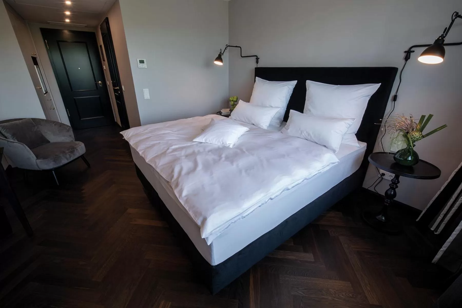 Photo of the whole room, Bed in Prevôt Restaurant & Hotel