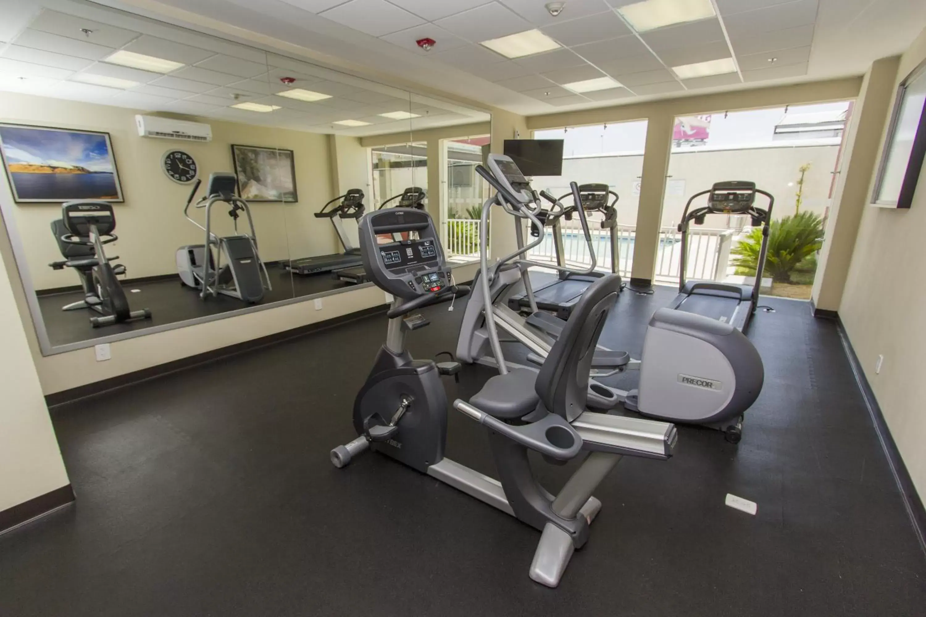 Fitness centre/facilities, Fitness Center/Facilities in Holiday Inn Express Guadalajara Aeropuerto, an IHG Hotel