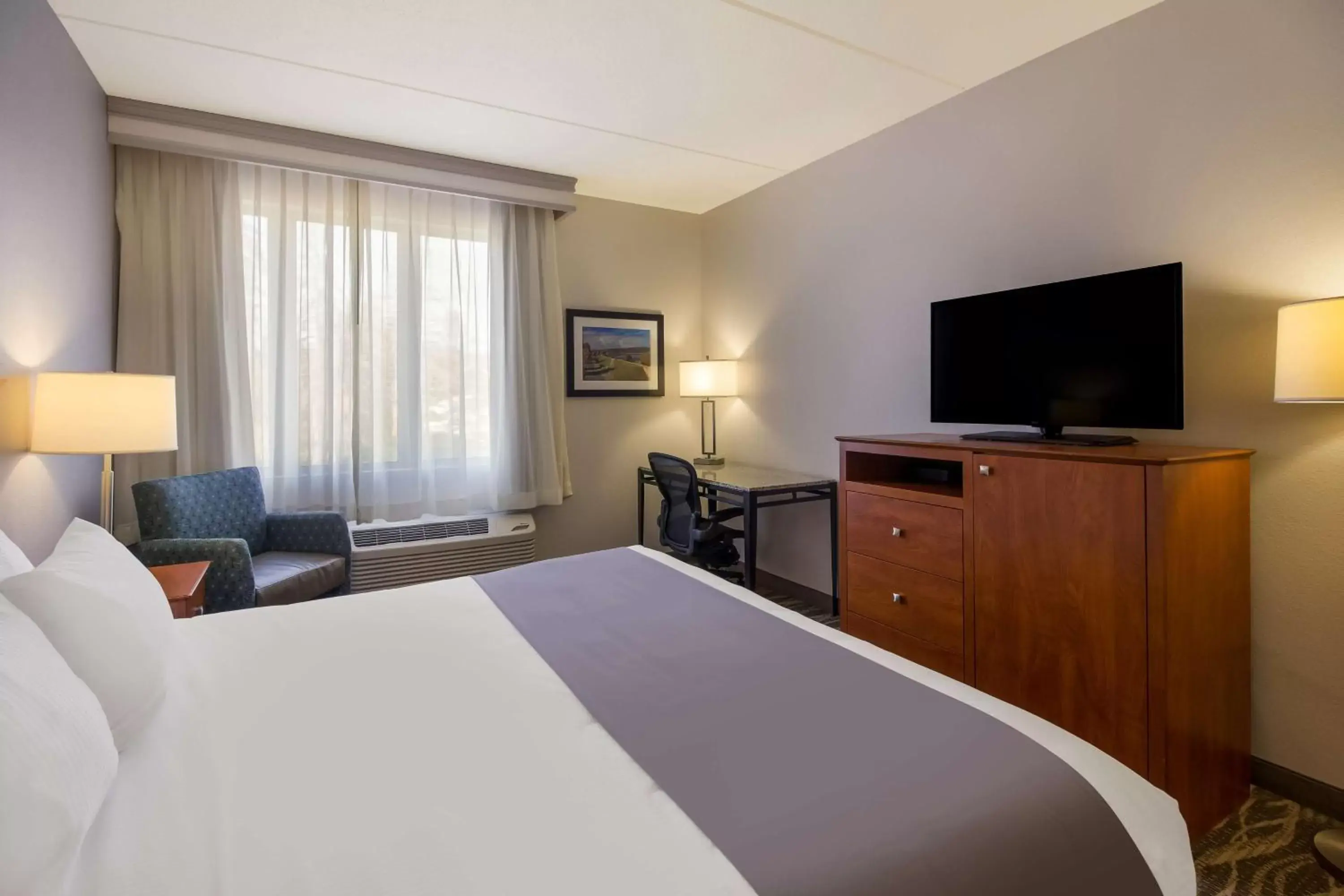 Bedroom, Bed in Best Western Lock Haven Bedroom, Bed in Best Western Lock Haven