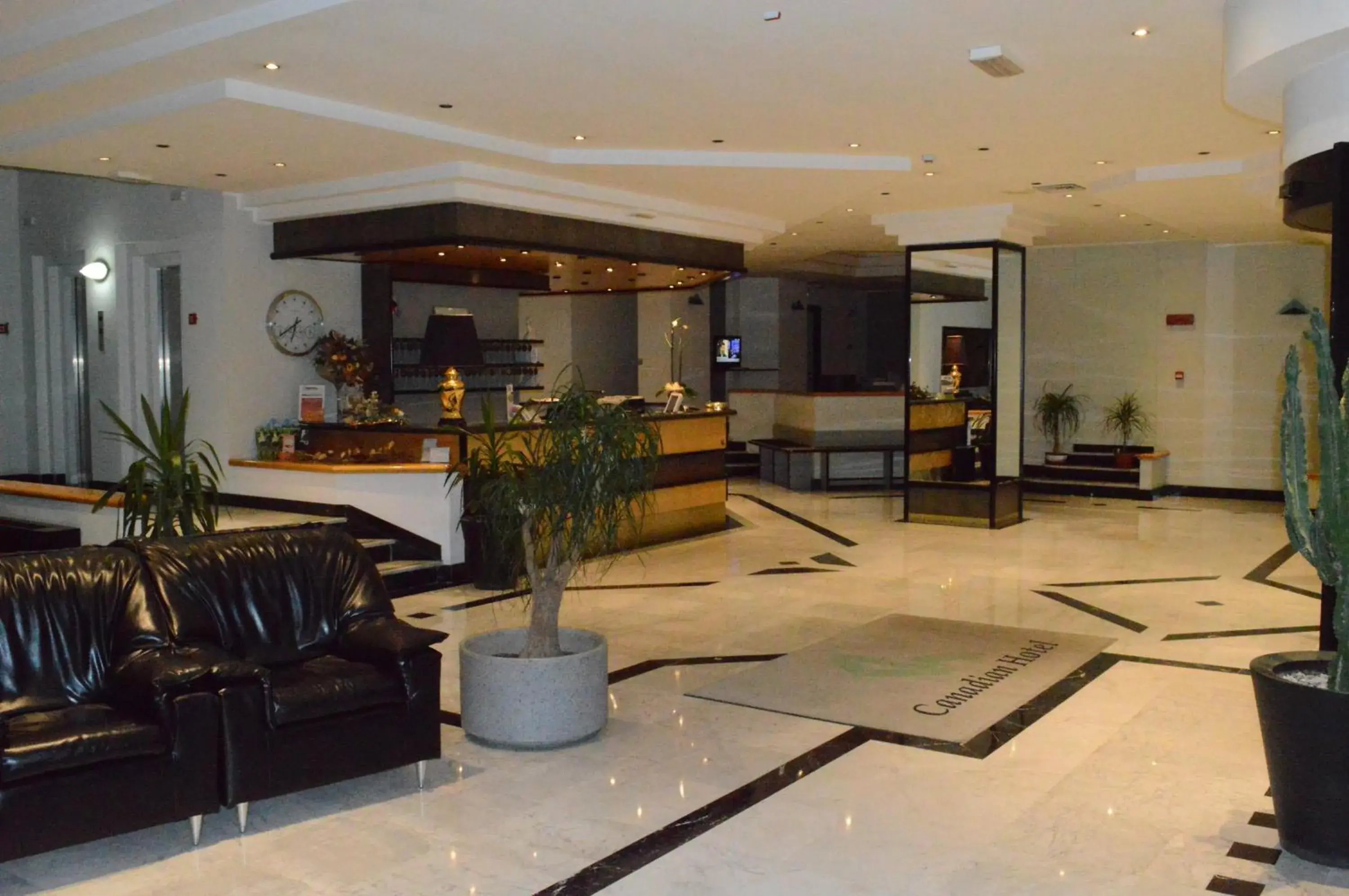 Lobby or reception, Lobby/Reception in Canadian Hotel