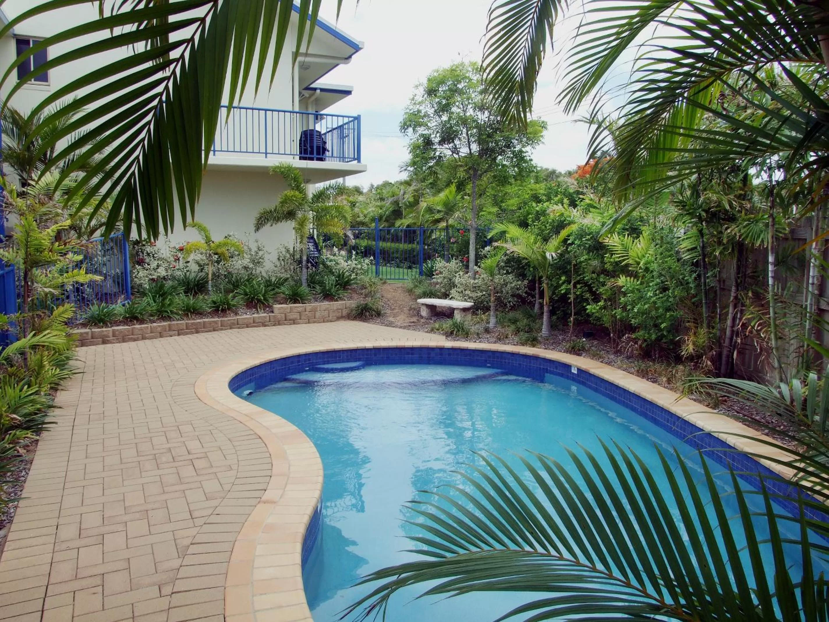 Swimming pool in Mackay Seabreeze Apartments