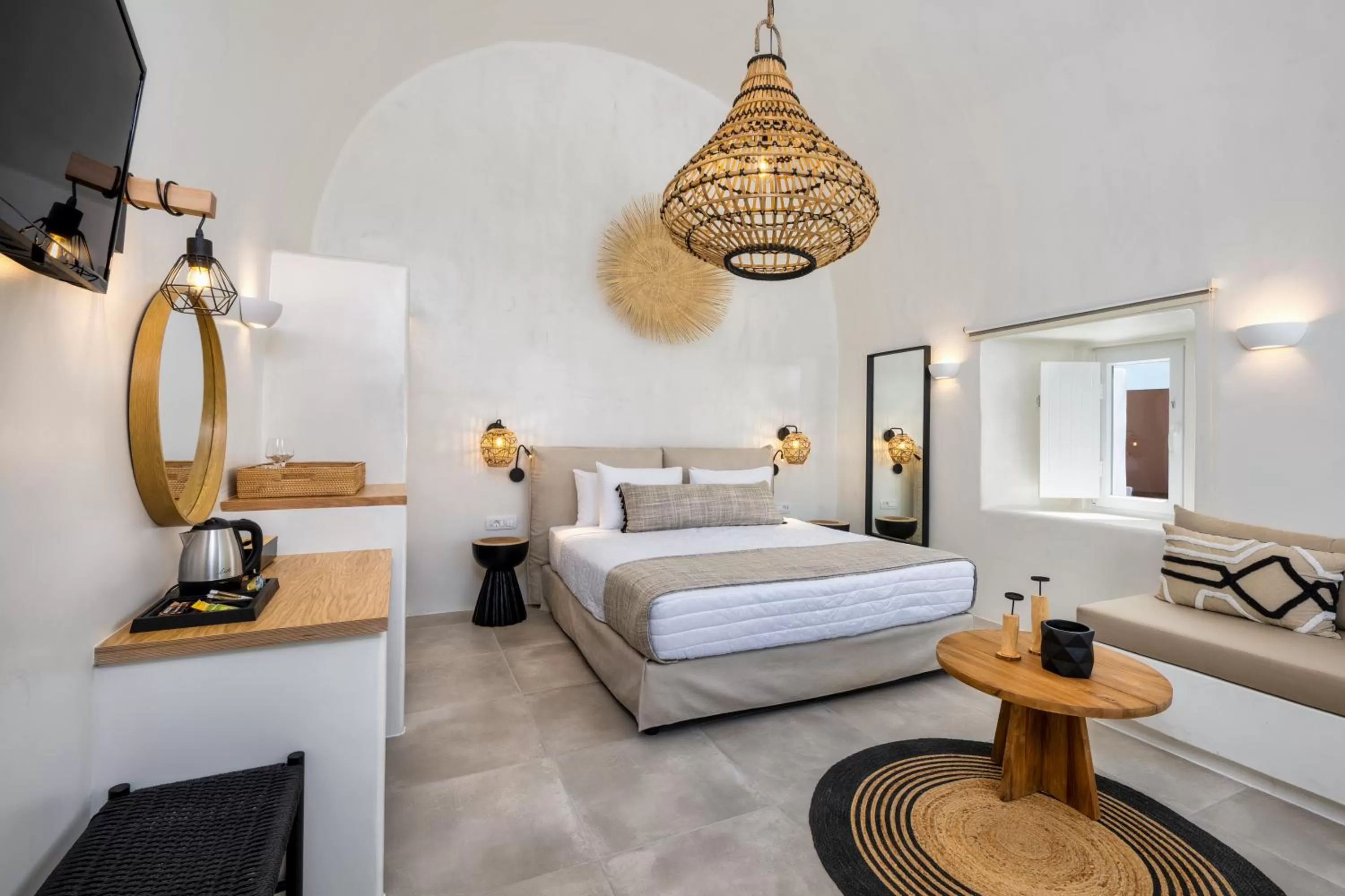 Bedroom, Bed in Hill Suites