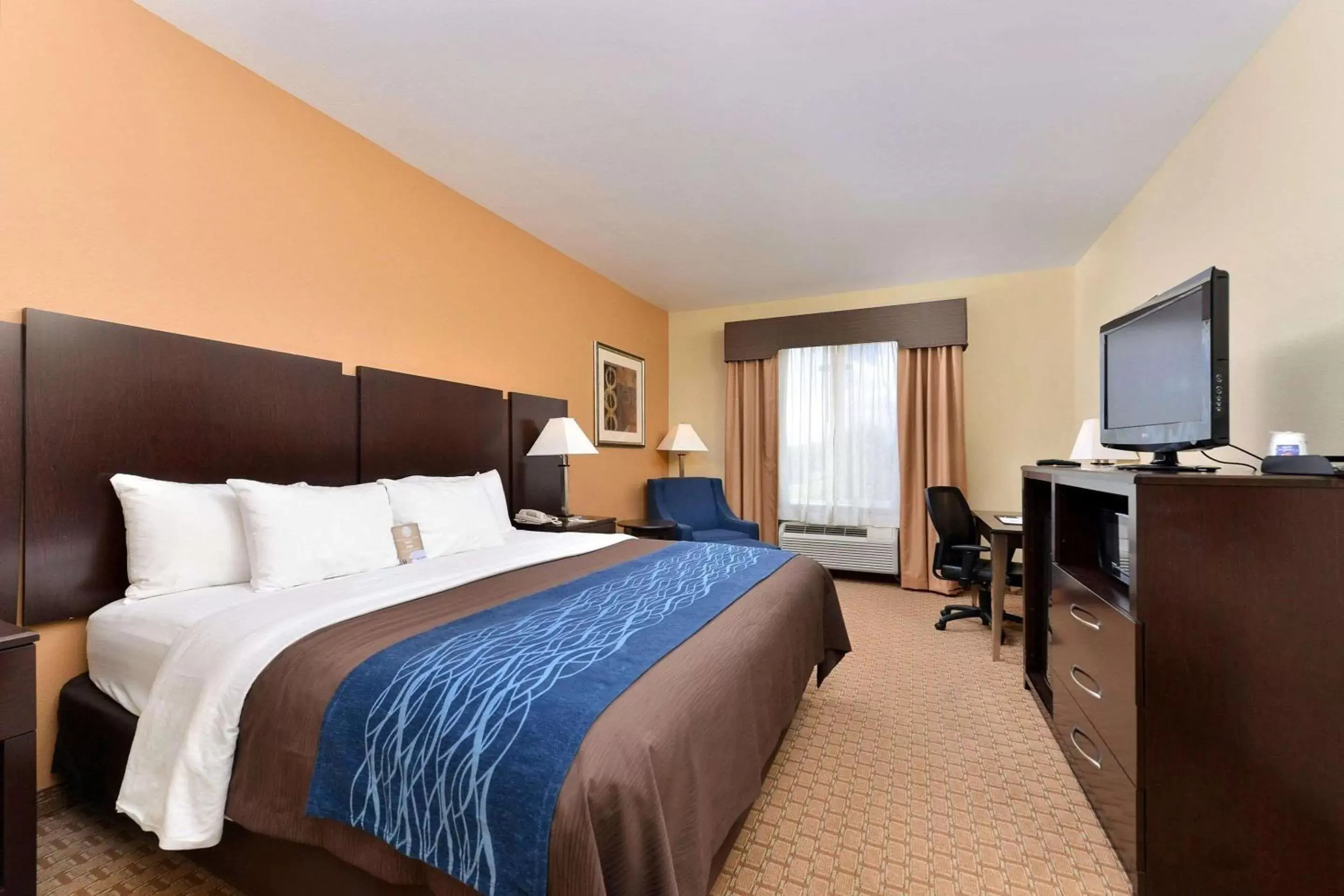 Bed in Comfort Inn & Suites Mexia