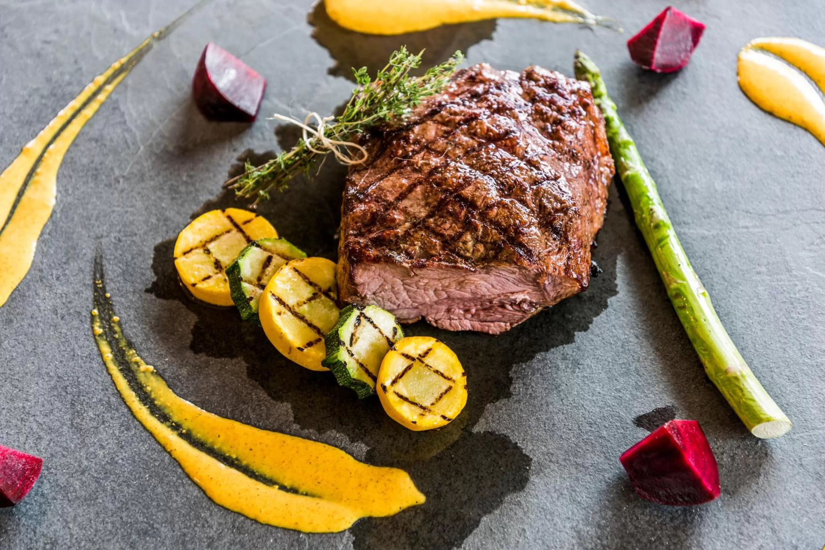 Food and drinks in Holiday Inn Cúcuta by IHG