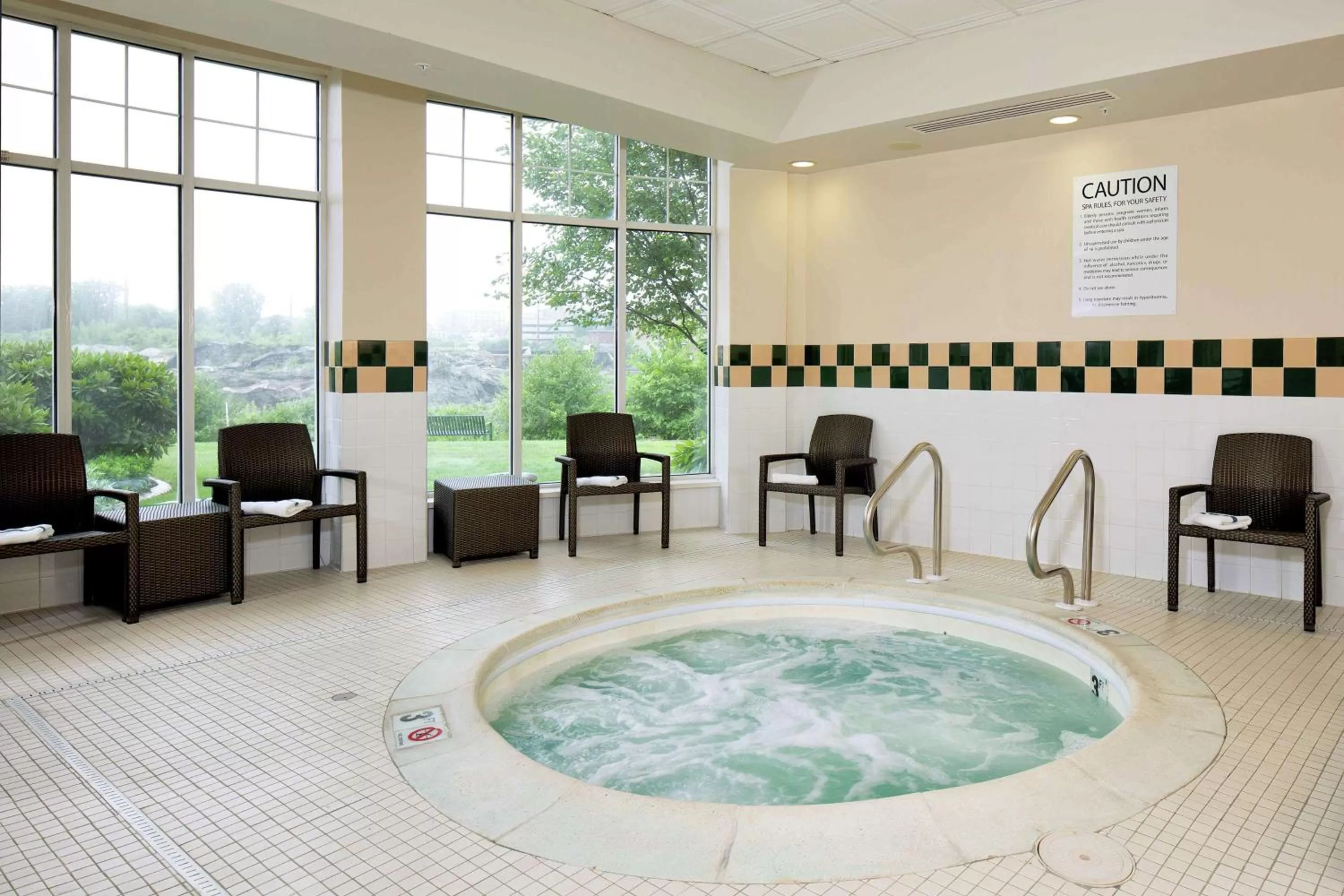 Swimming pool in Hilton Garden Inn Auburn Riverwatch