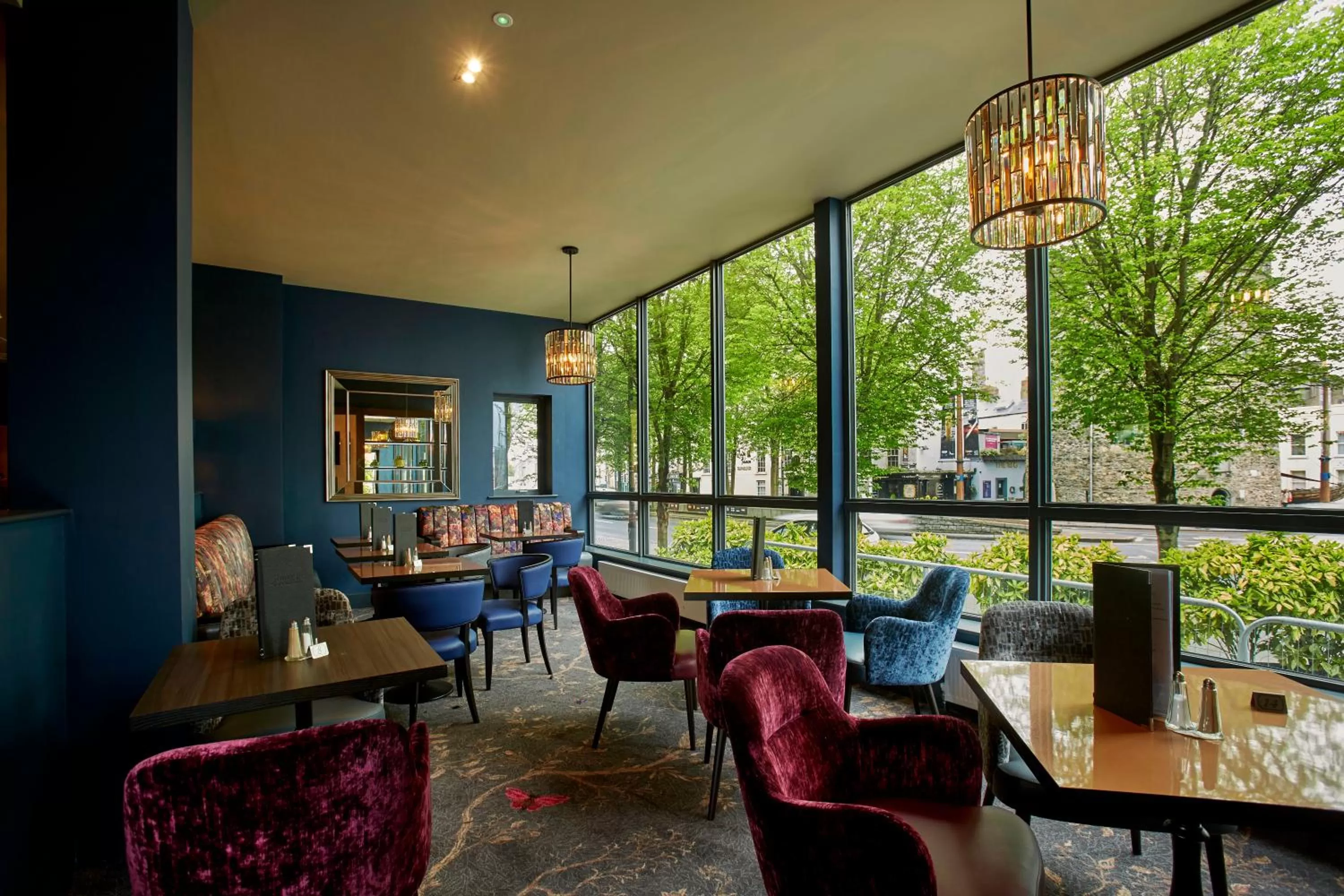 Restaurant/places to eat in Tower Hotel & Leisure Centre