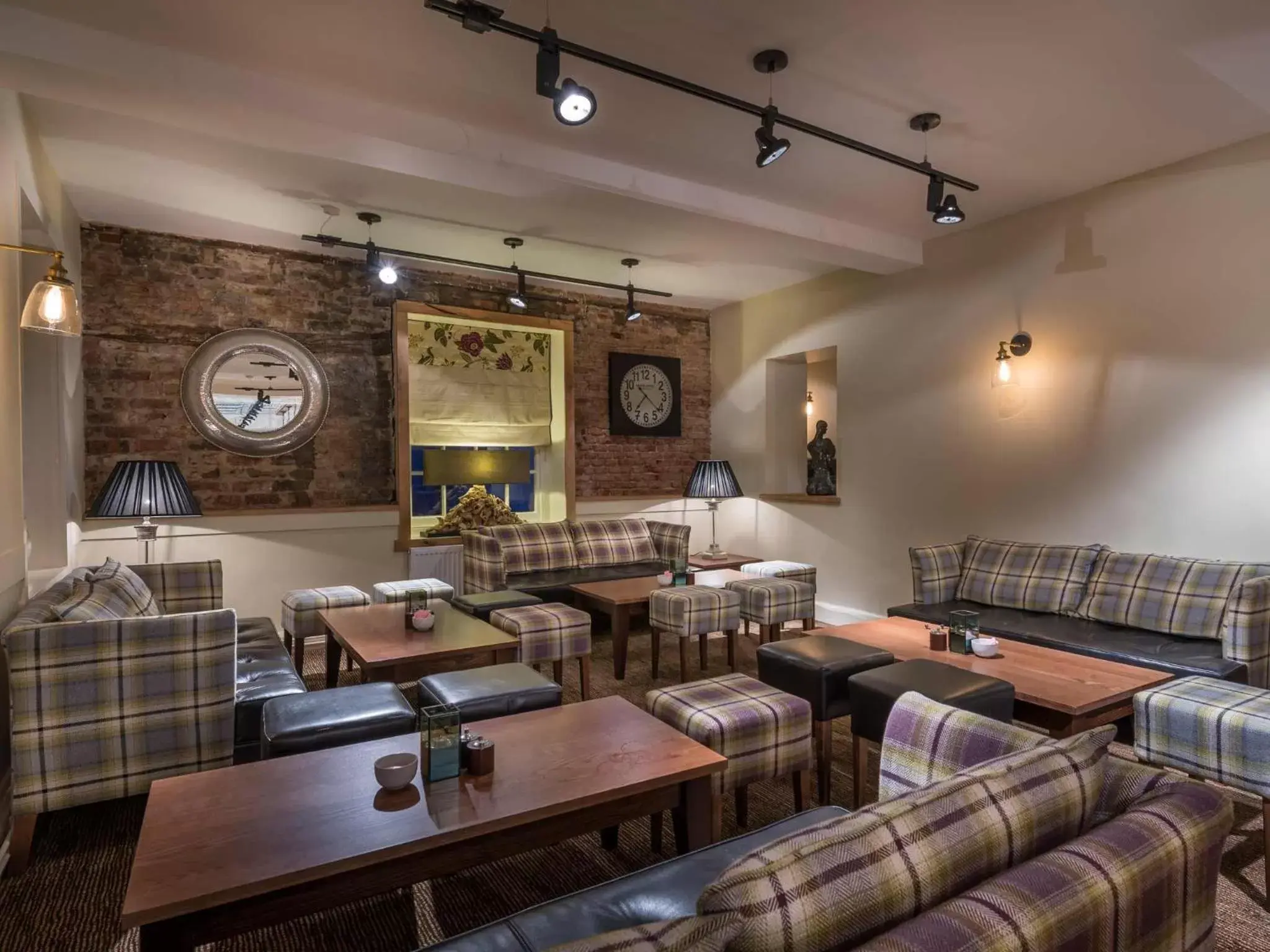 Lounge or bar, Restaurant/Places to Eat in The White Hart Hotel, Boston, Lincolnshire