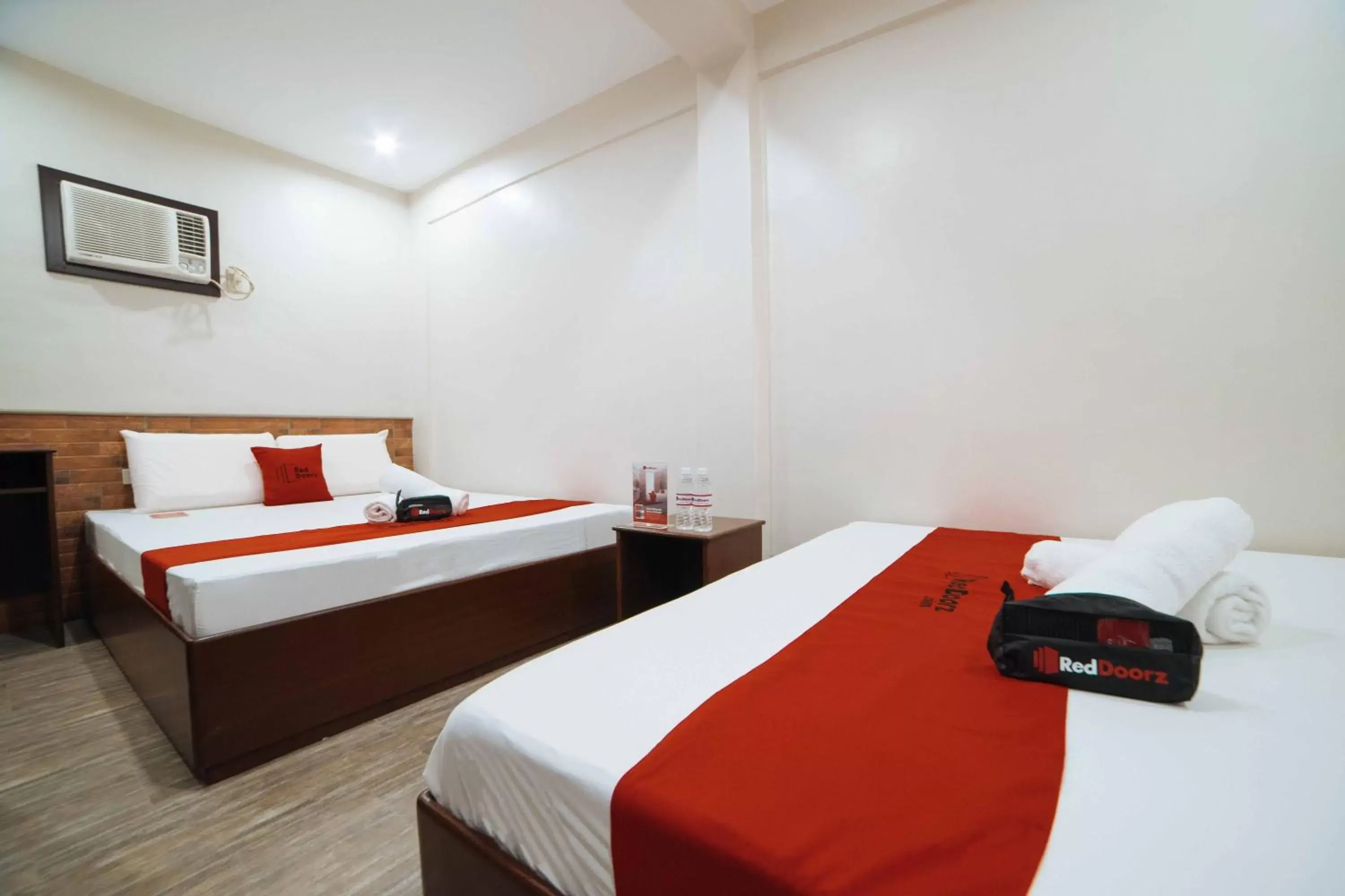 Bedroom, Bed in RedDoorz at Traveler's Inn Bajada Davao