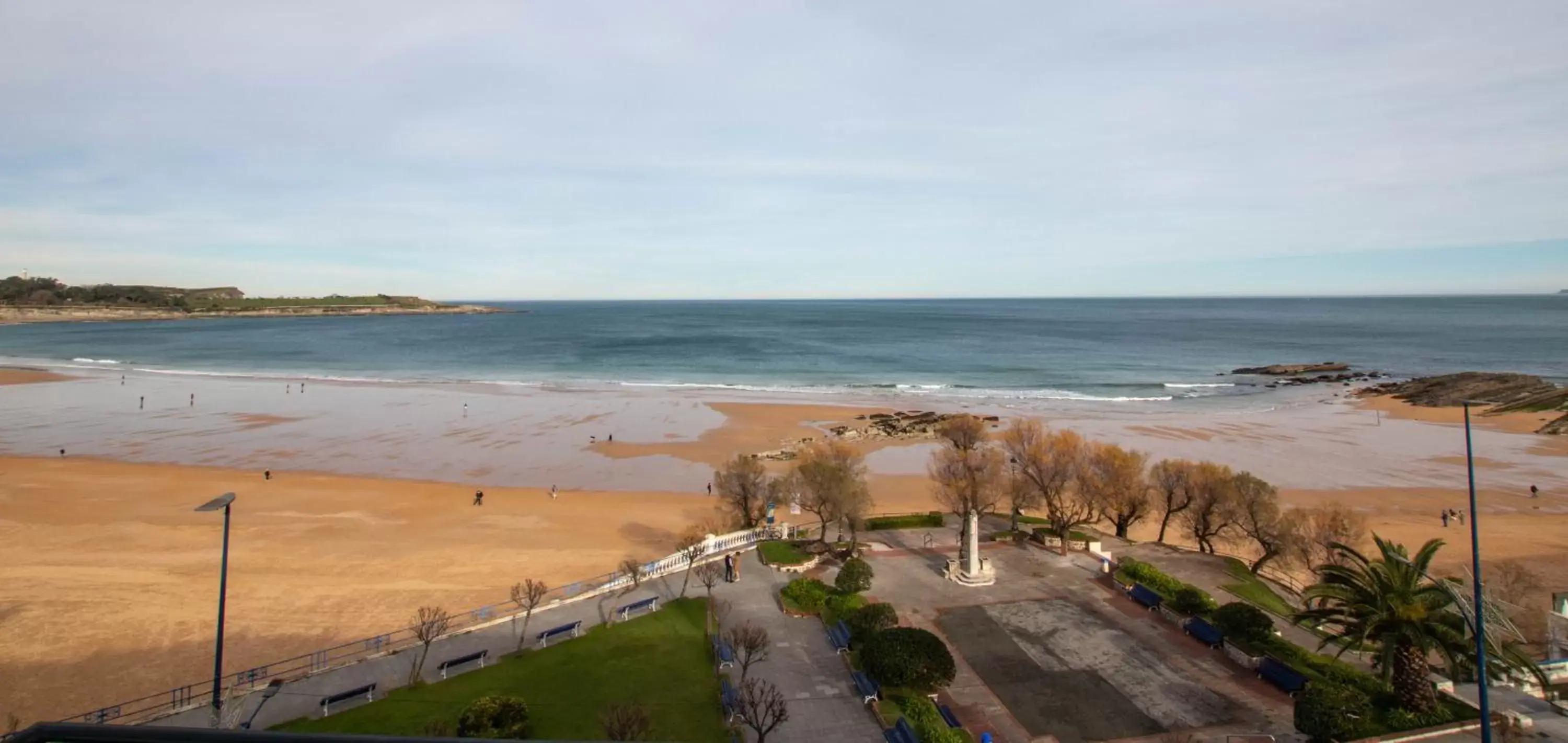 Beach in Silken Río Santander