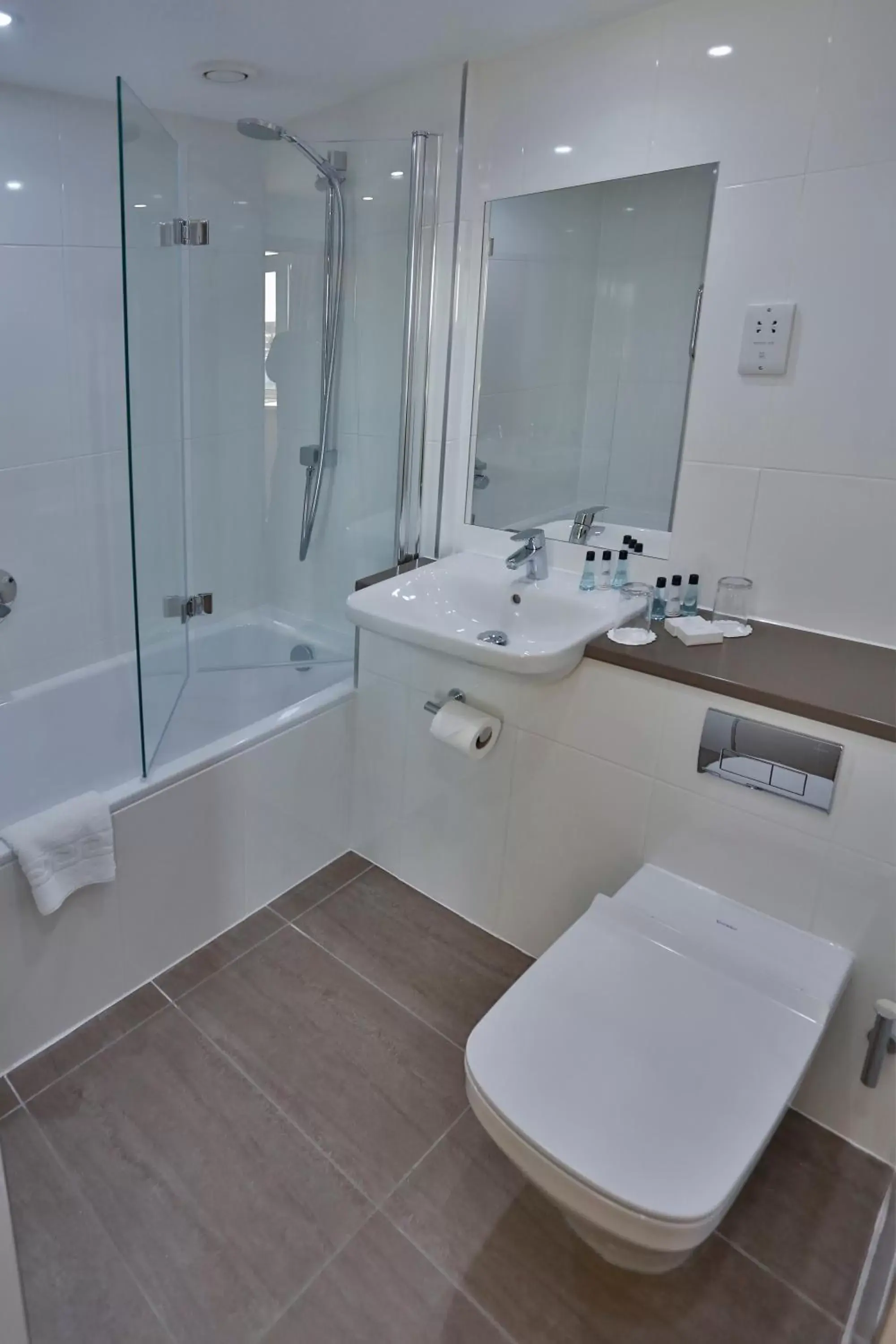 Bathroom in Best Western Plus Nottingham City Centre