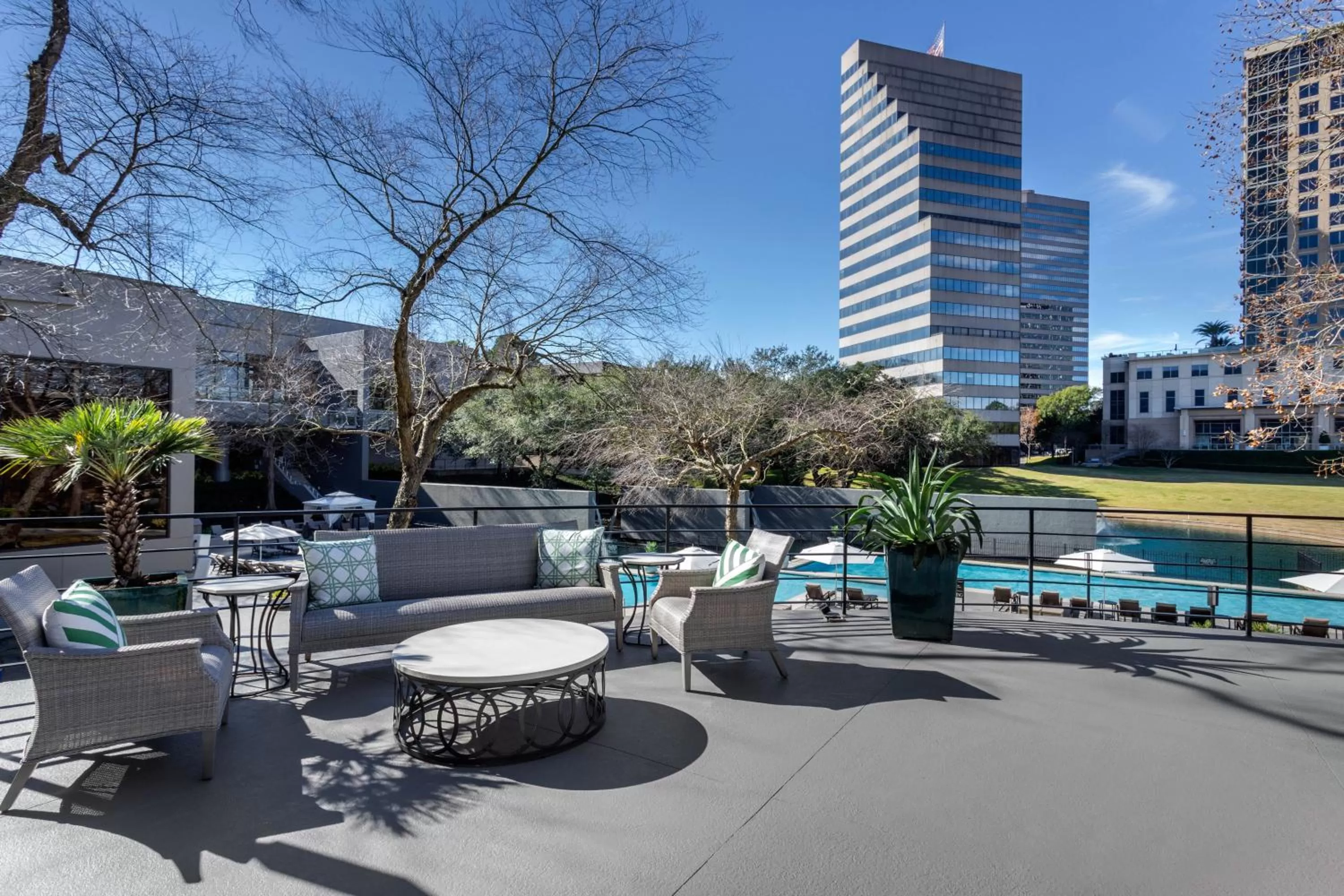Patio in Omni Houston Hotel