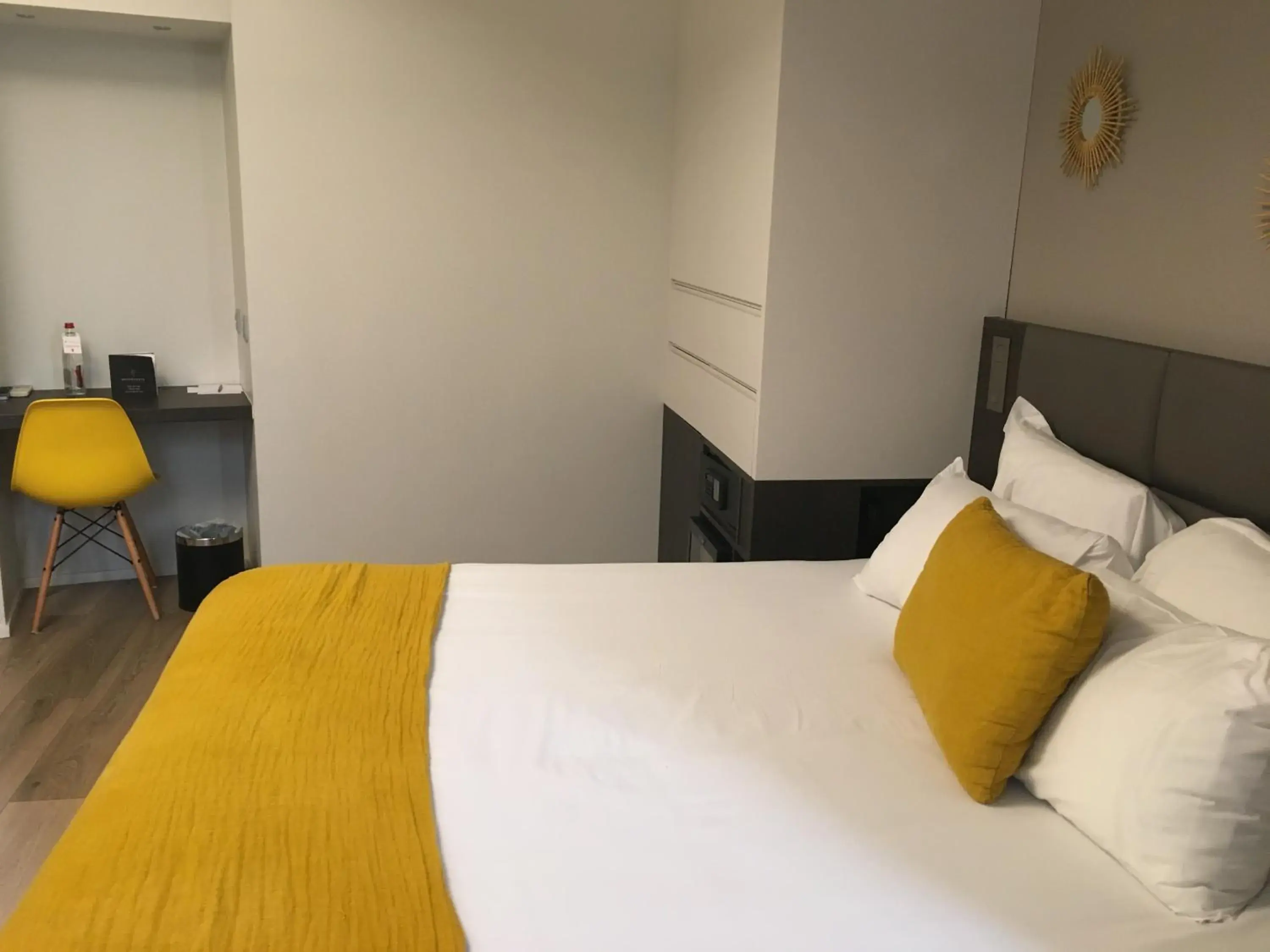 Bed in Negrecoste Hôtel & Spa